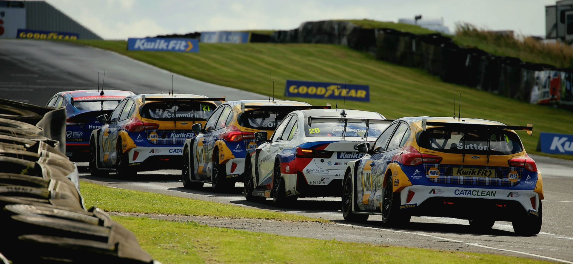 BTCC at Knockhill