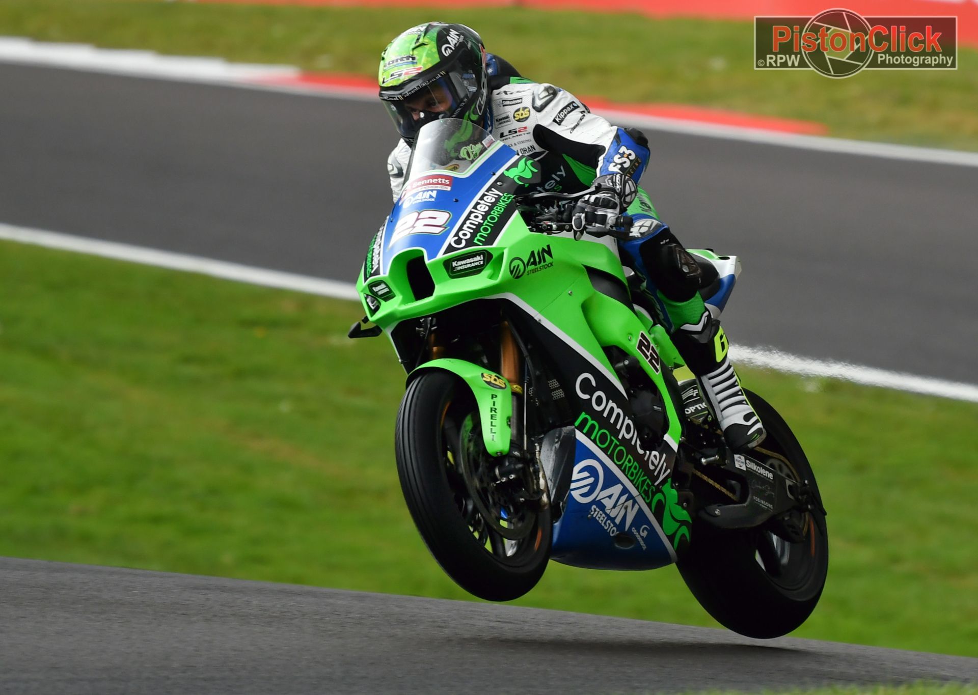 Jason O’Halloran on pole at round 8 of the BSB at Cadwell Park
