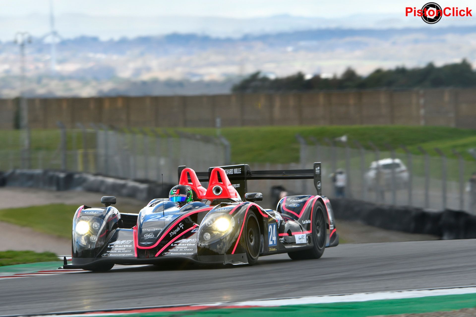 Photographing the Masters Historic Racing Test Day