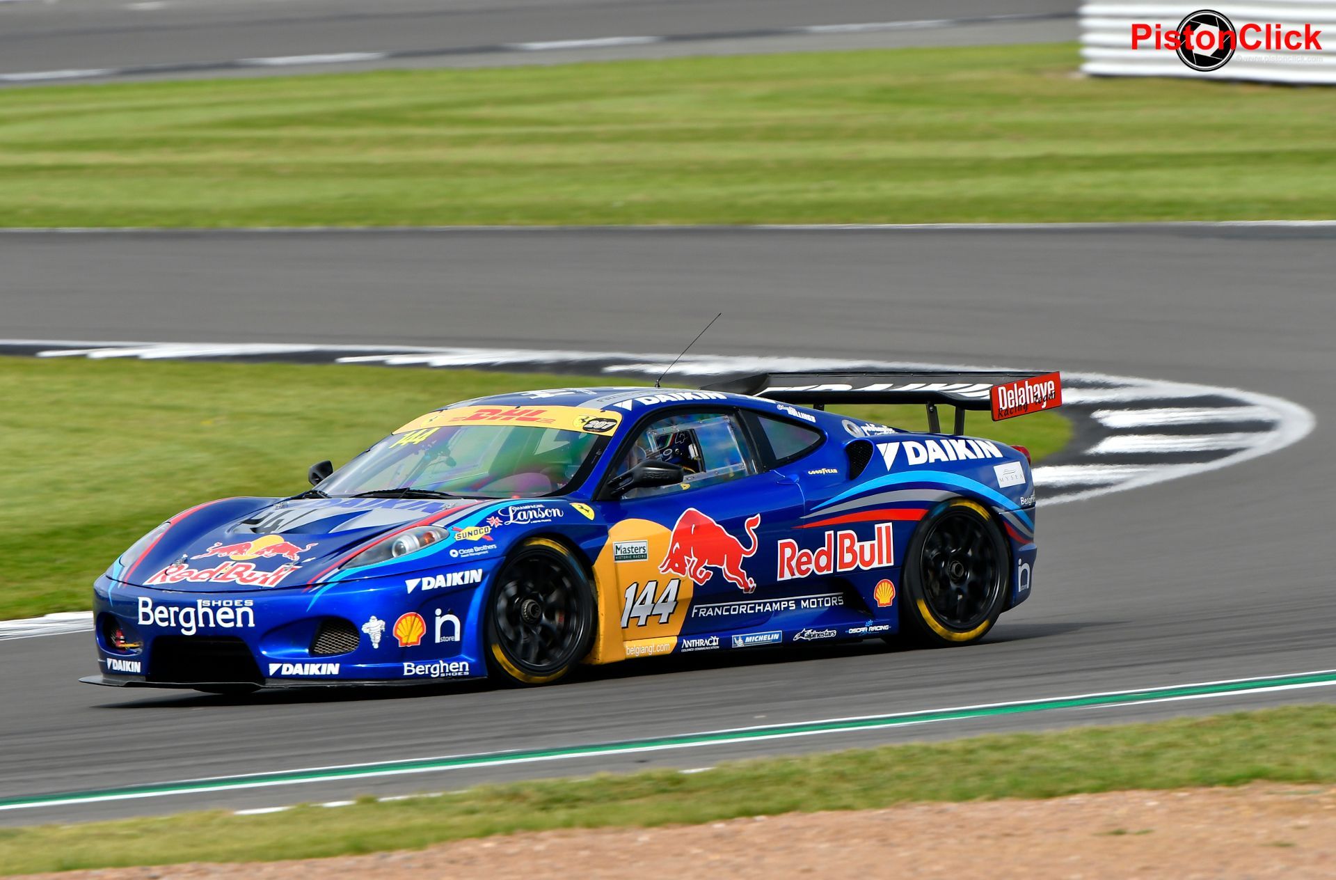 photographing the The Silverstone Festival