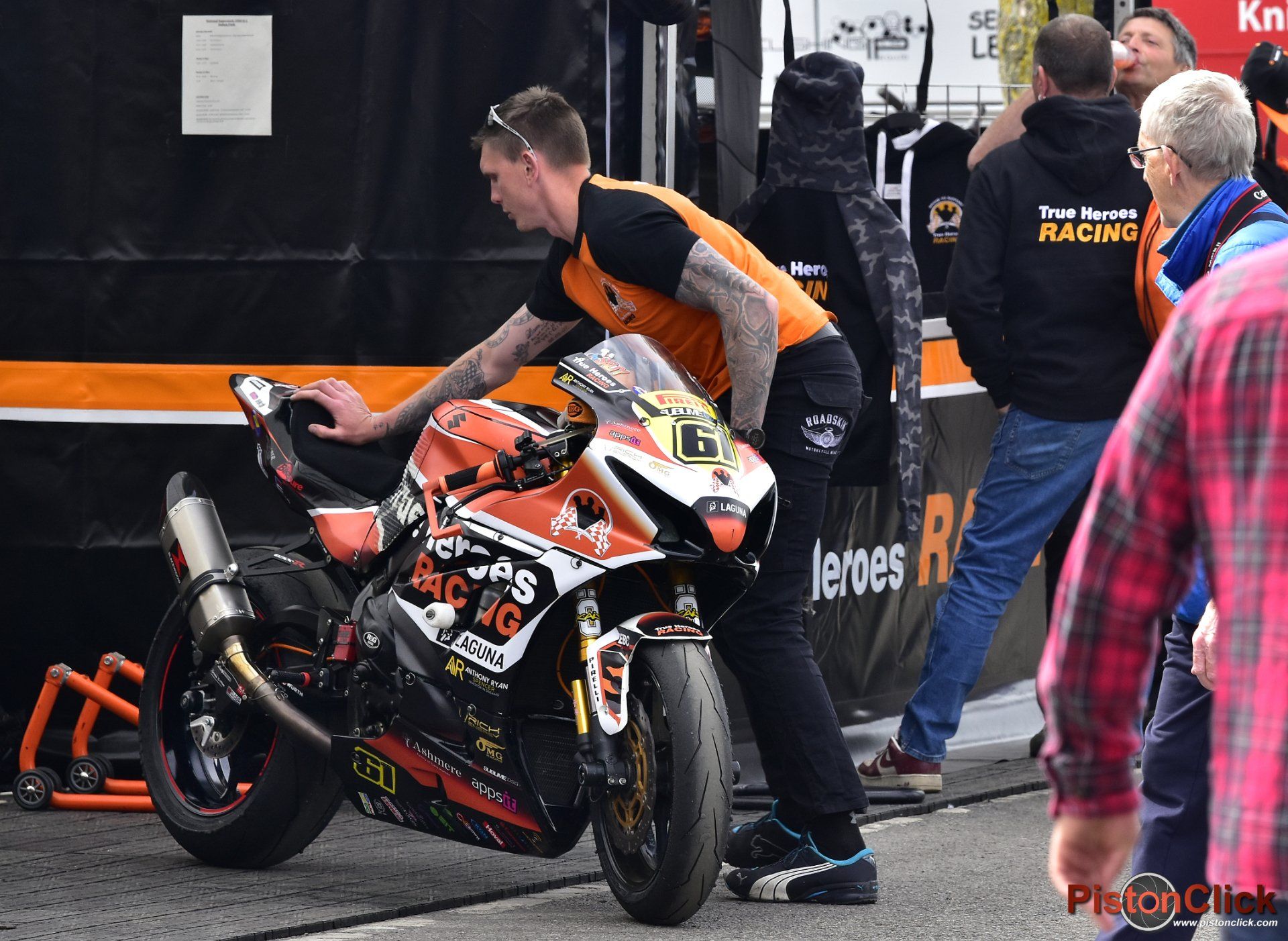 True Heroes Racing