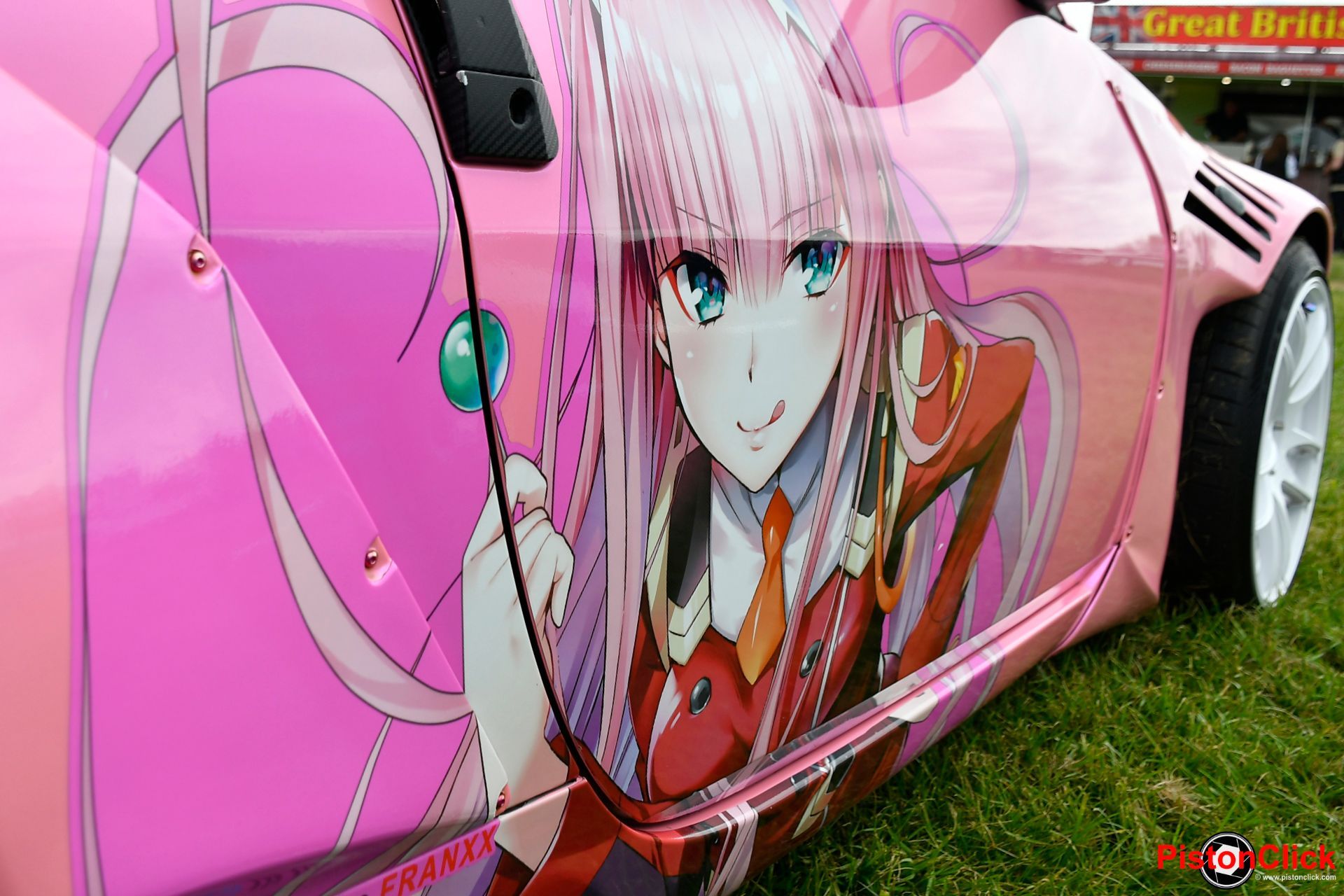 Pink Nissan 350Z Modified Live 2023 from Cadwell Park