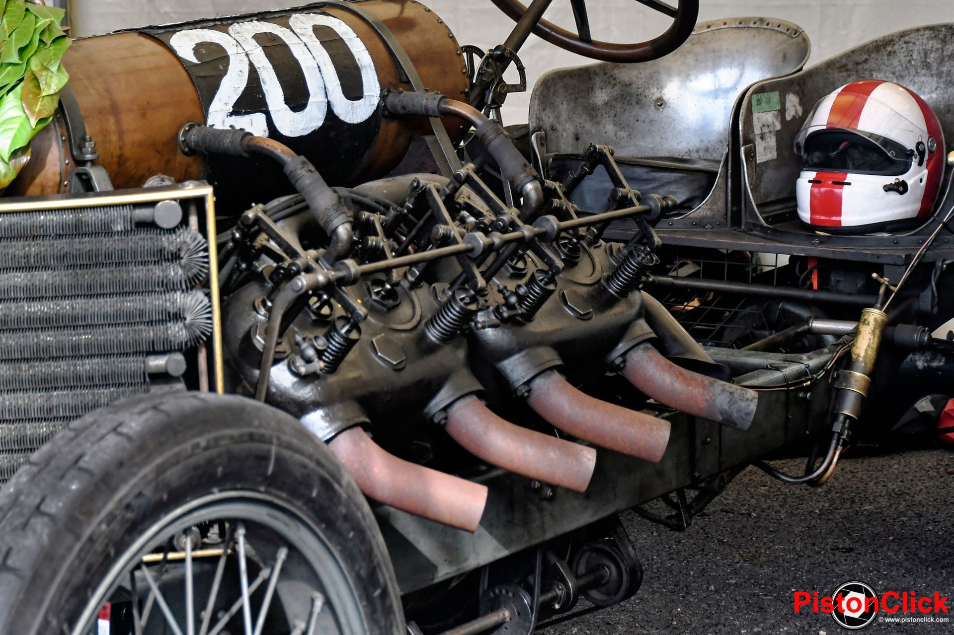 The S.F. Edge Trophy had Edwardian and Aero-Engined Specials at the 81st Members Meeting Goodwood