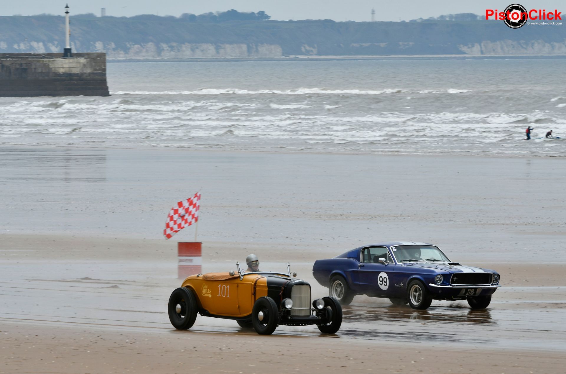 Race the Waves Beach Racing Bridlington Yorkshire