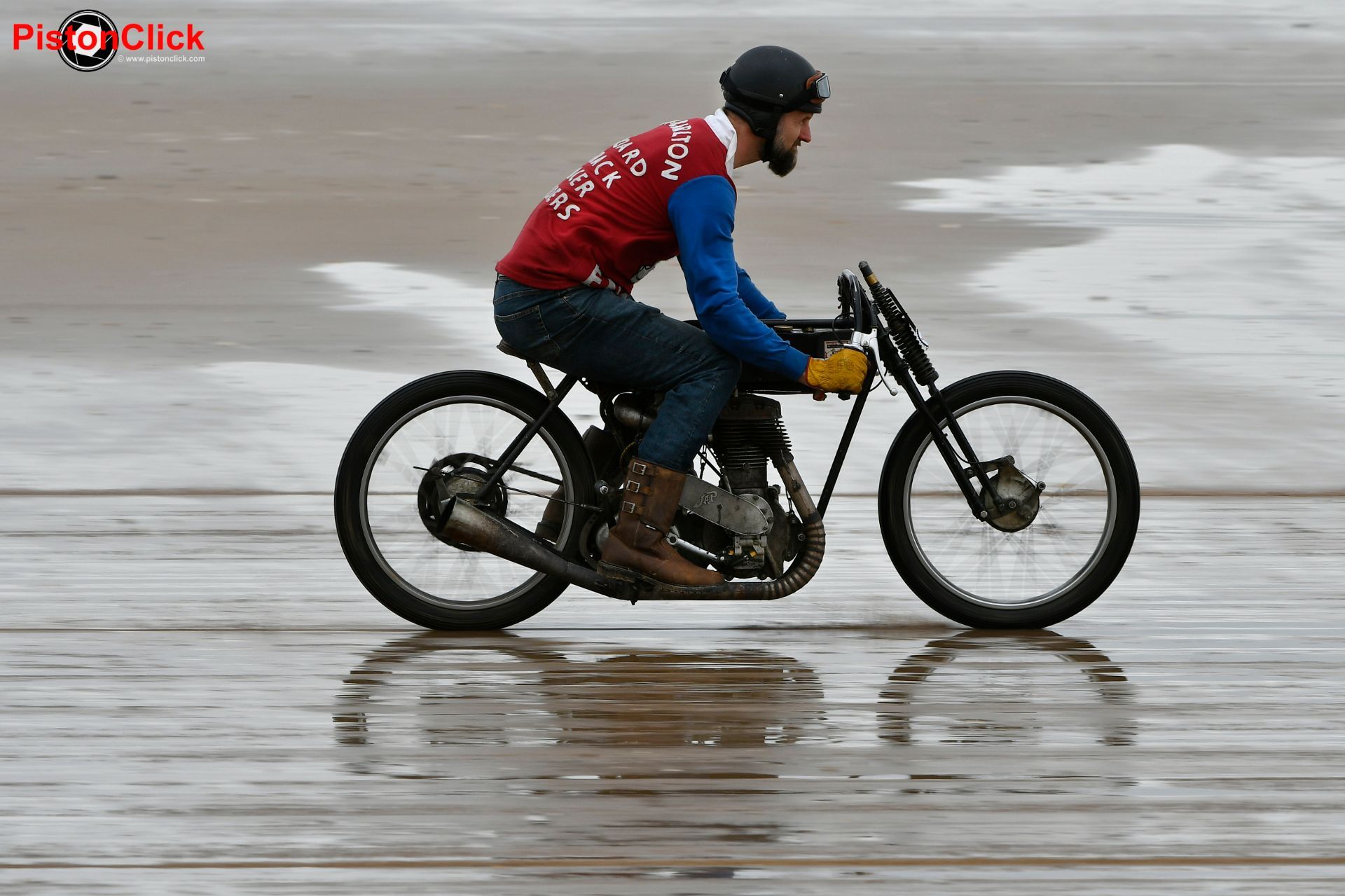 Race the Waves Beach Racing Bridlington Yorkshire