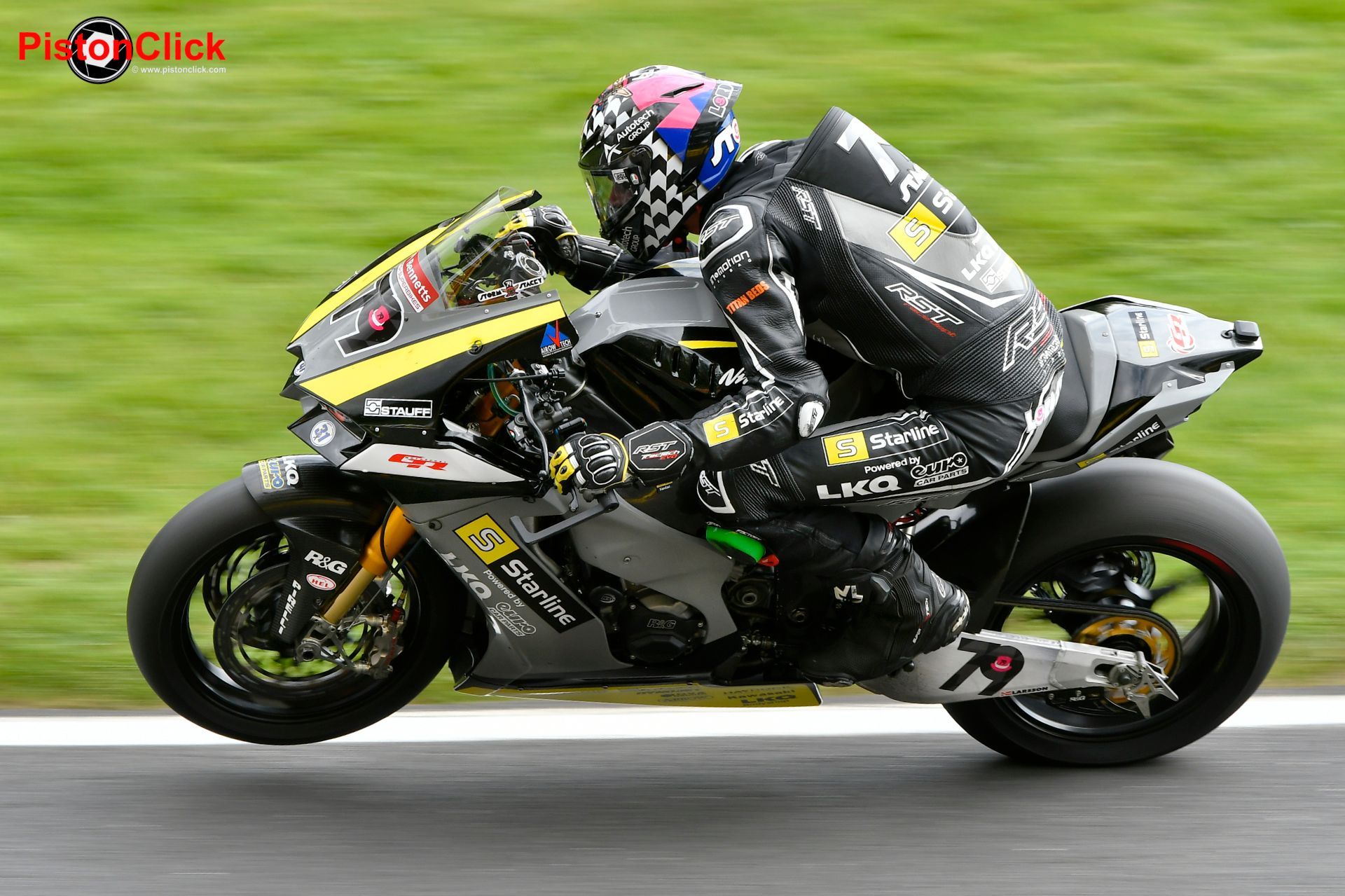 Storm Stacy BSB at Cadwell Park