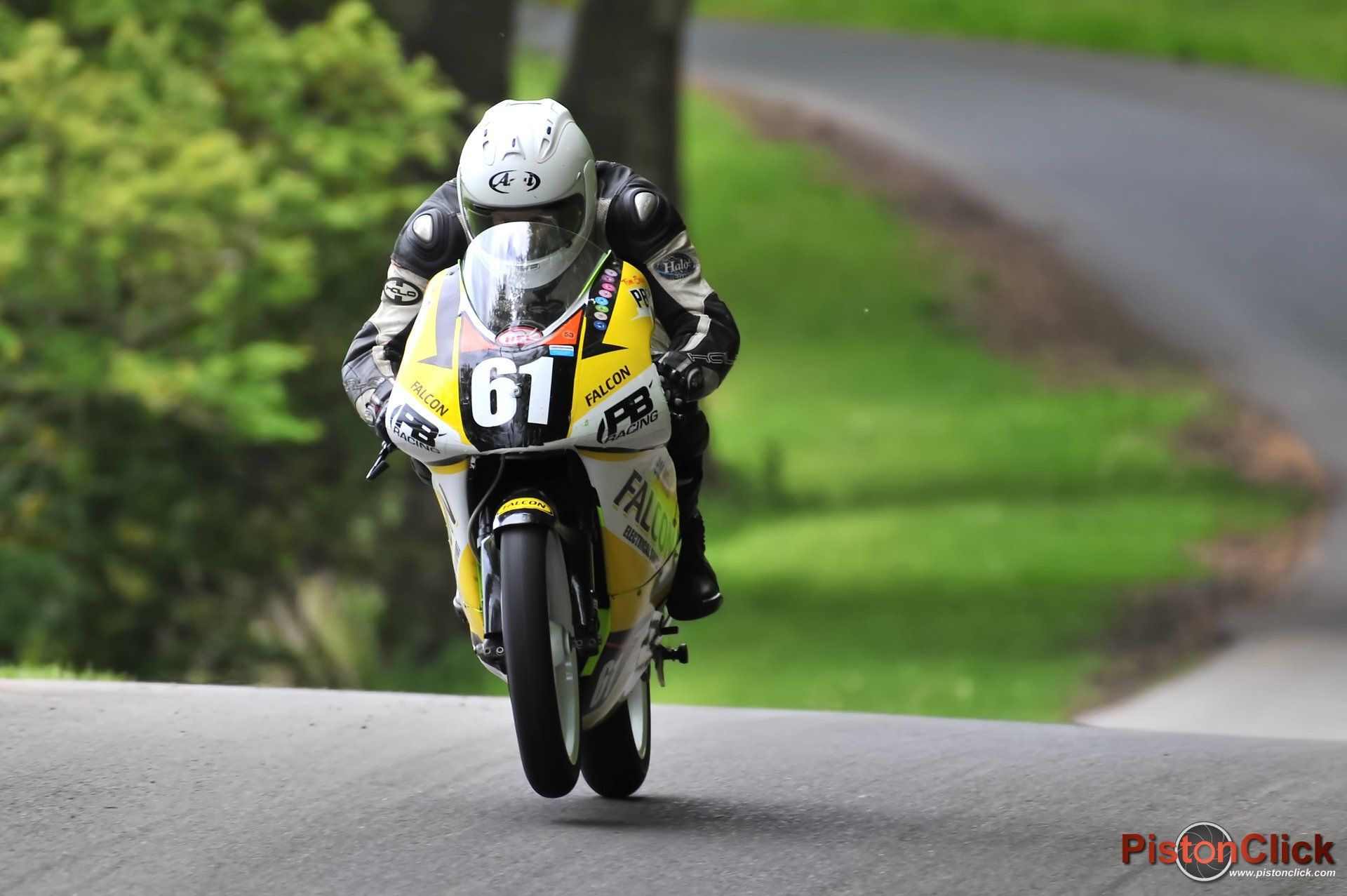 Oliver's Mount Spring Cup