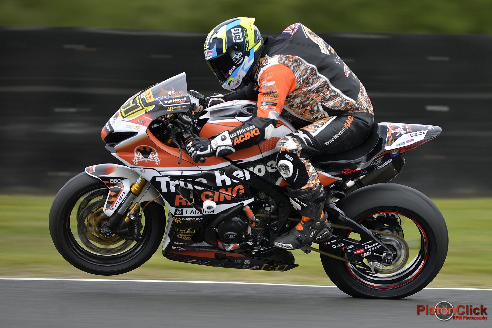 True Heroes Racing
