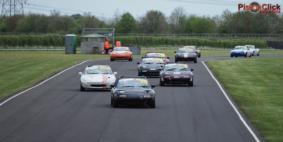 Castle Combe Racing Club MX-5