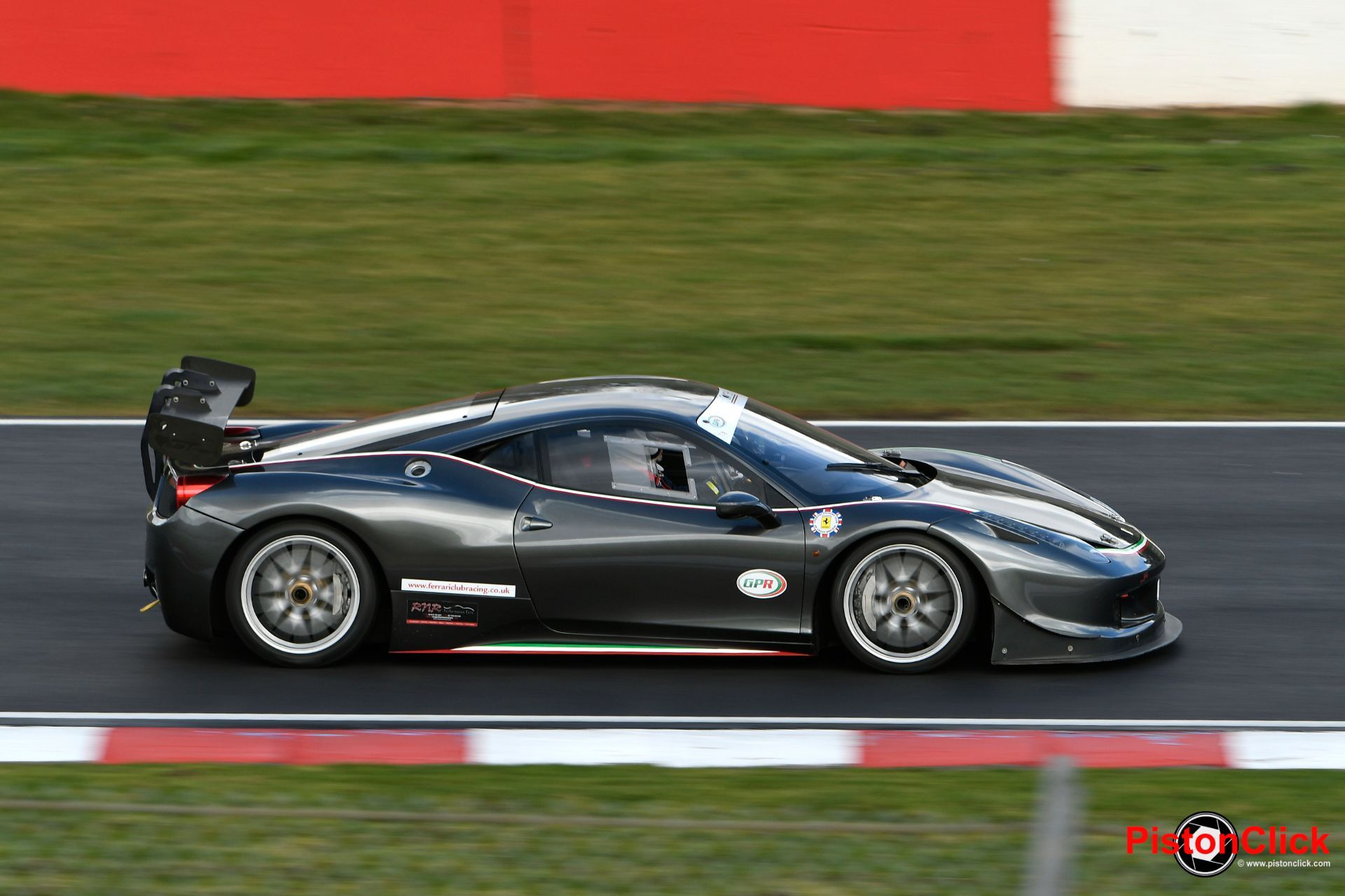Photographing the Masters Historic Racing Test Day