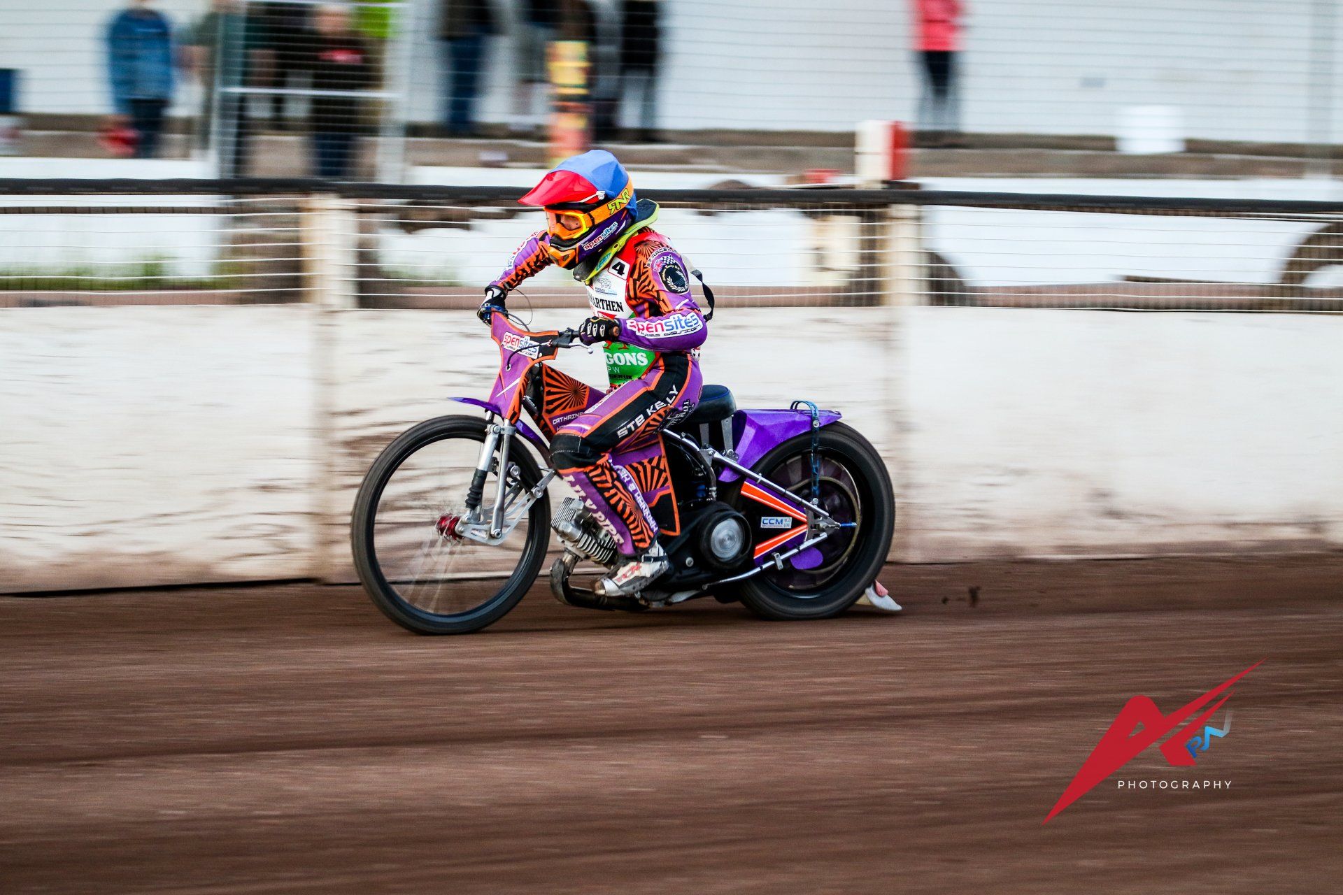 80mm 1/250sec f2.8 Carmarthen Dragons speedway