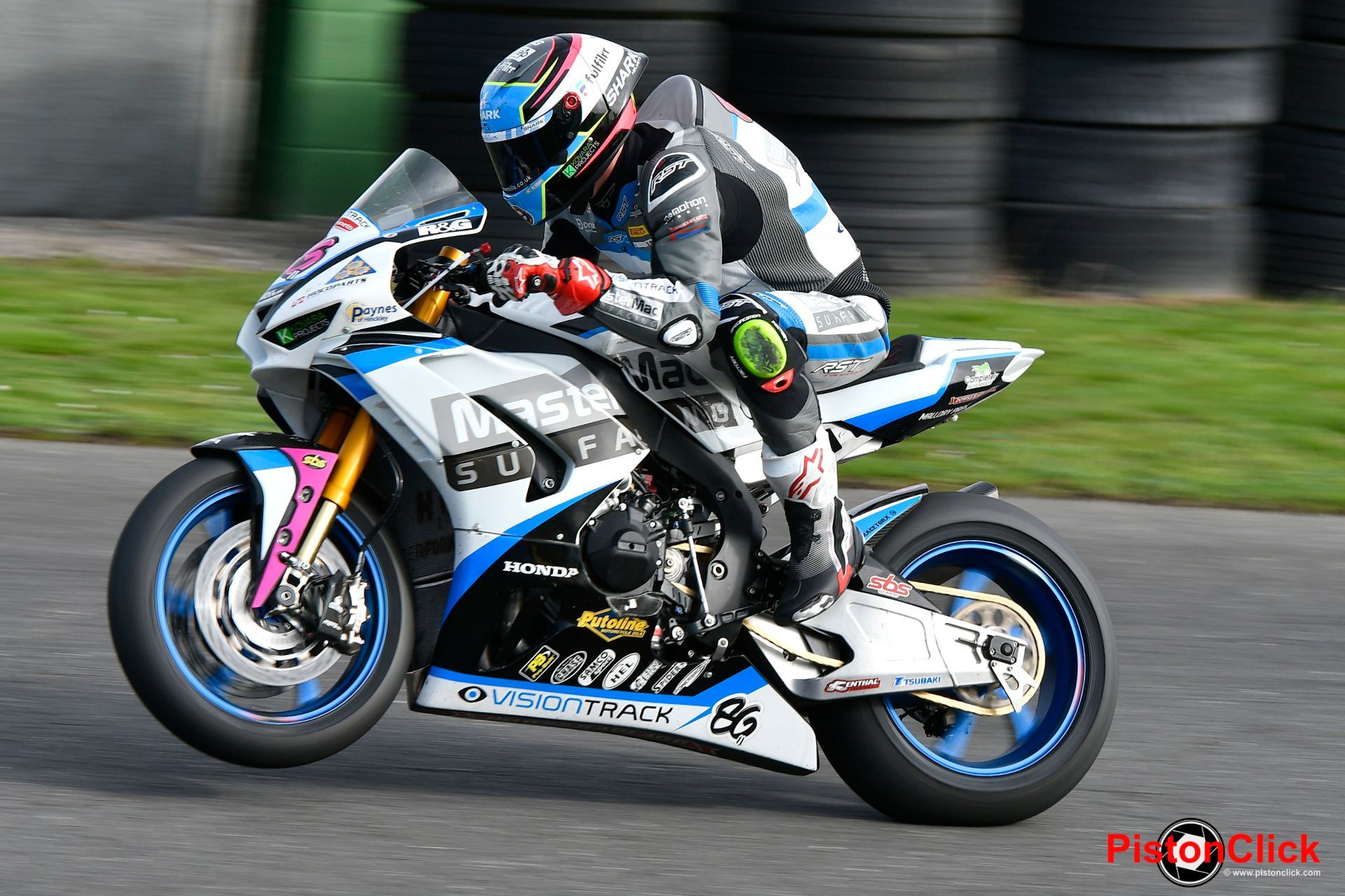 Charlie Nesbitt Road racing at the Stars at Darley 2023