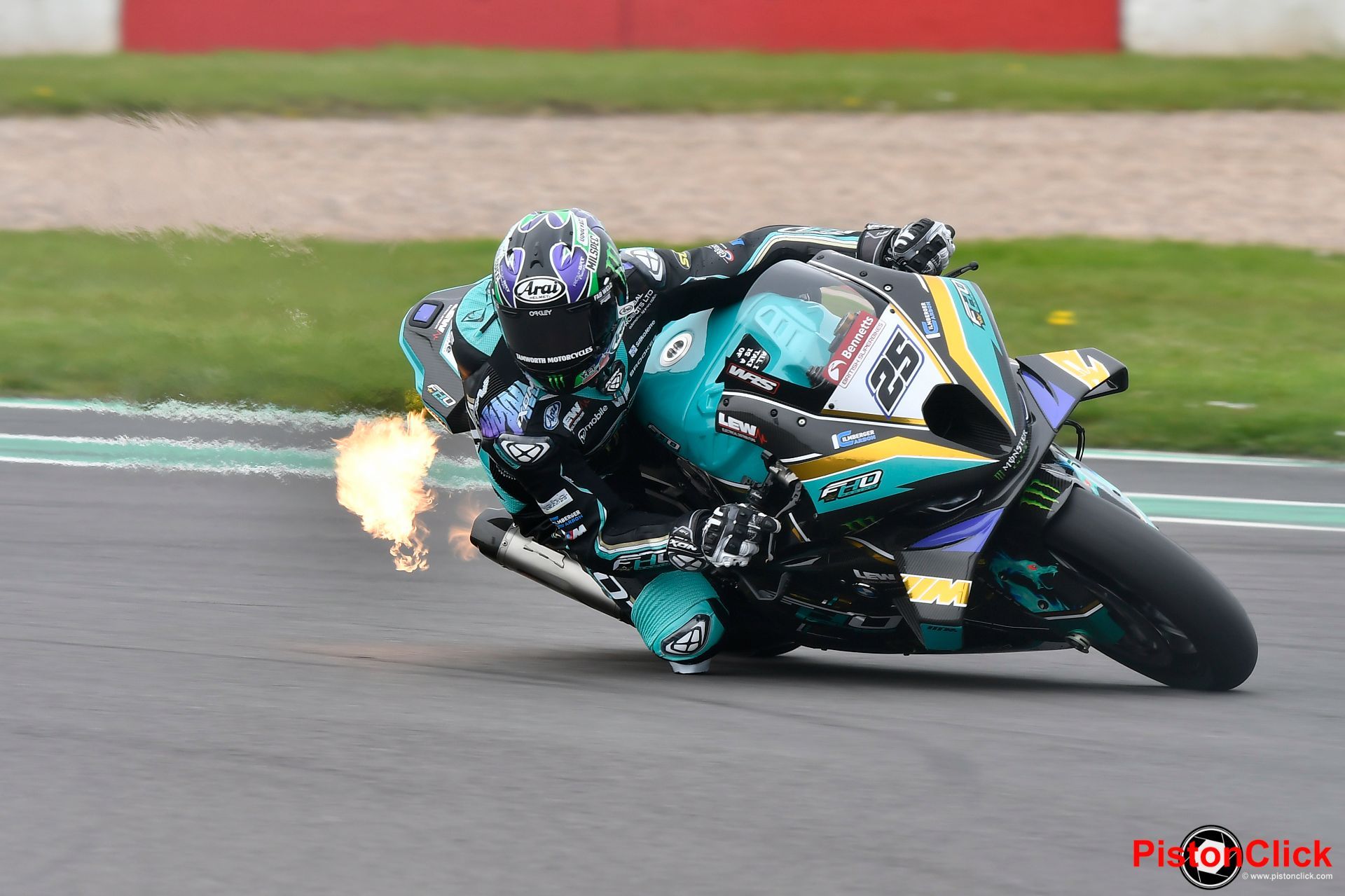 Josh Brookes spitting flames on the FHO BMW 1000RR