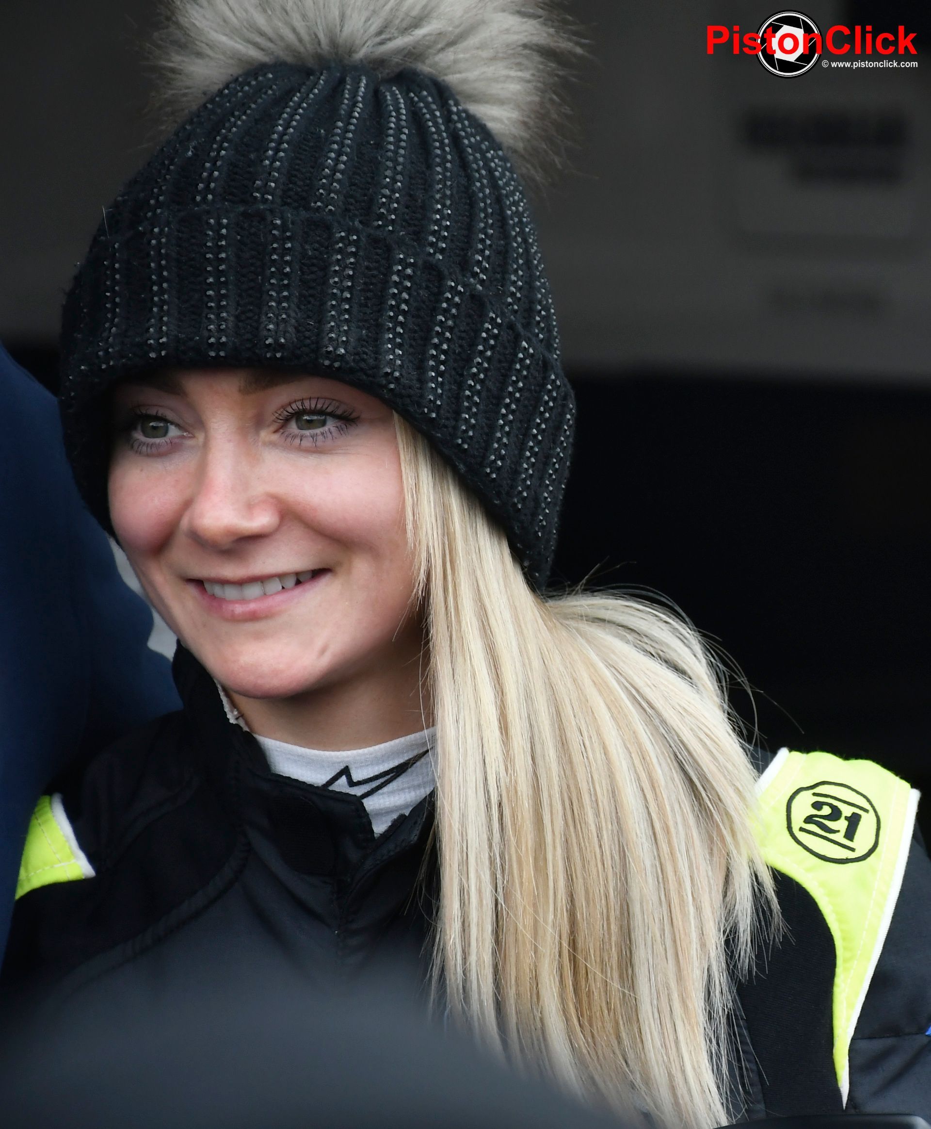 Jessica Hawkins Aston Martin Vantage GT3