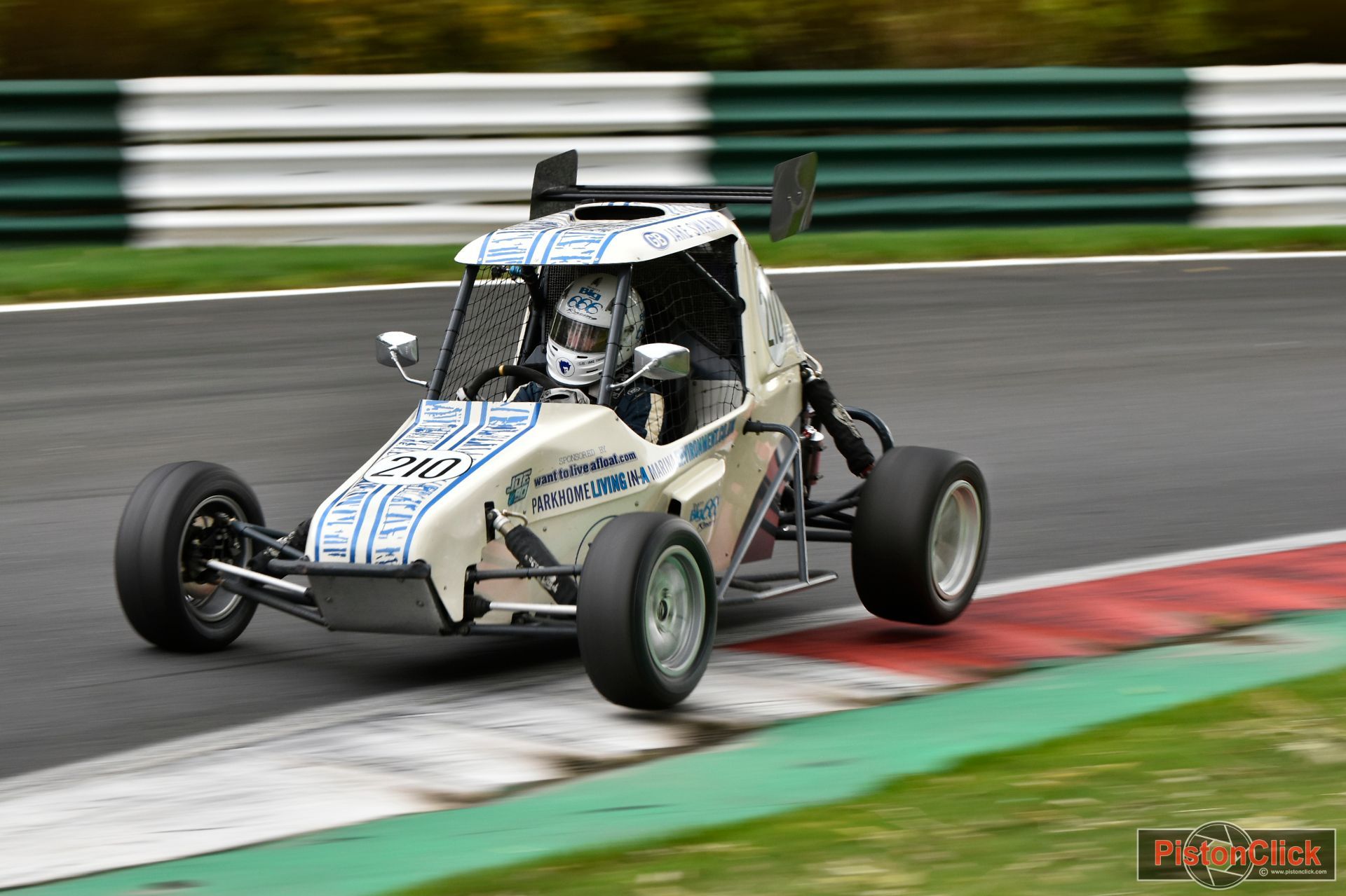 Superlight car racing at Cadwell Park