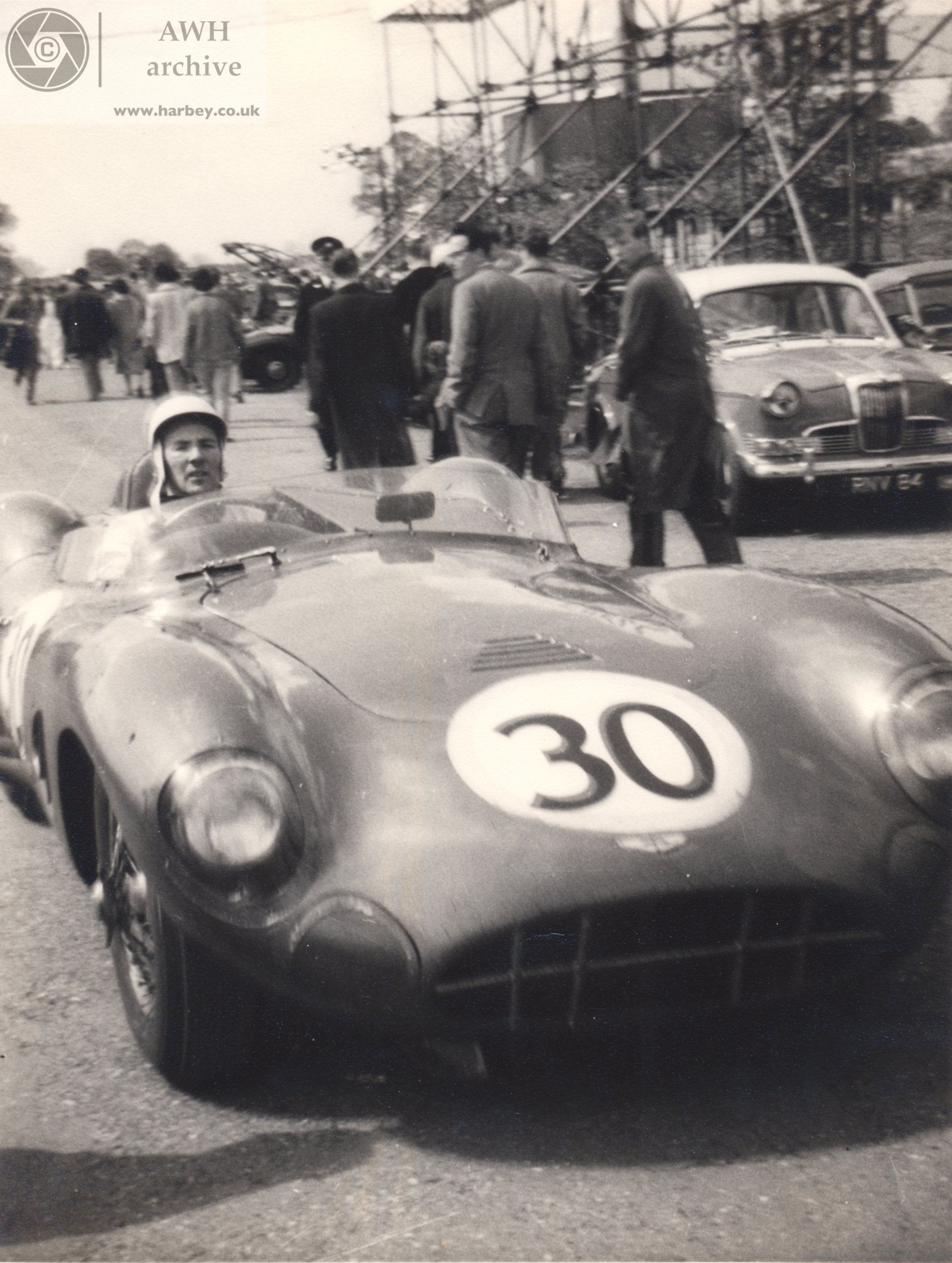 Stirling Moss the Aston Martin at the International Trophy 1959.