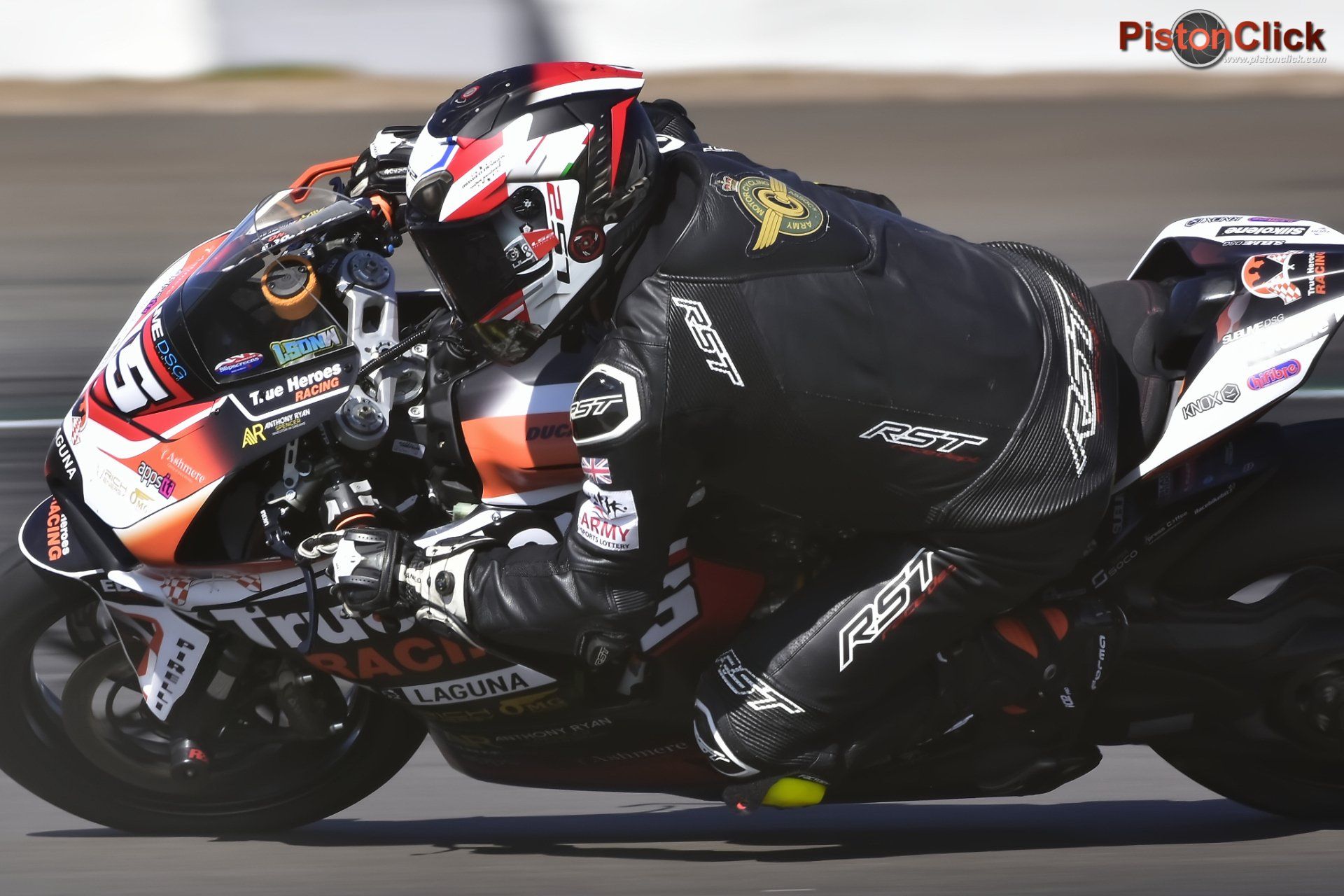 True Heroes Racing