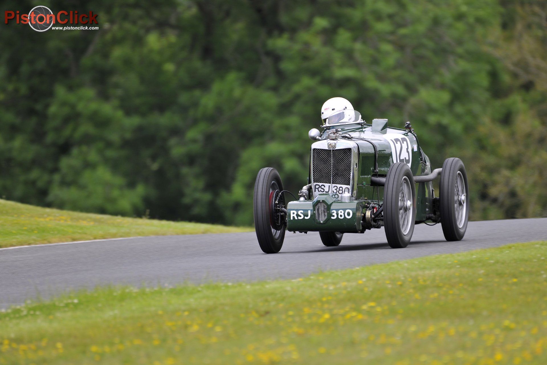 Vintage MG Car racing Cadwell Park