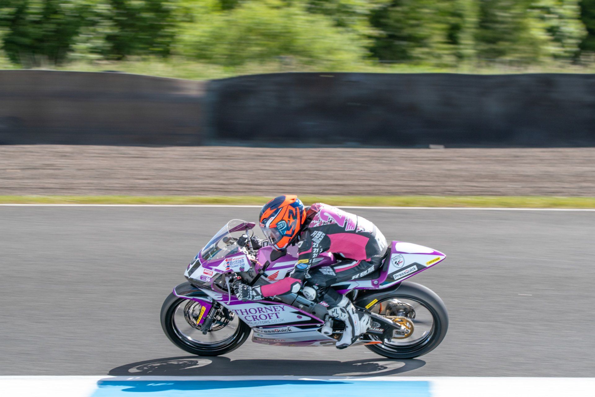 Where to take photos at Knockhill