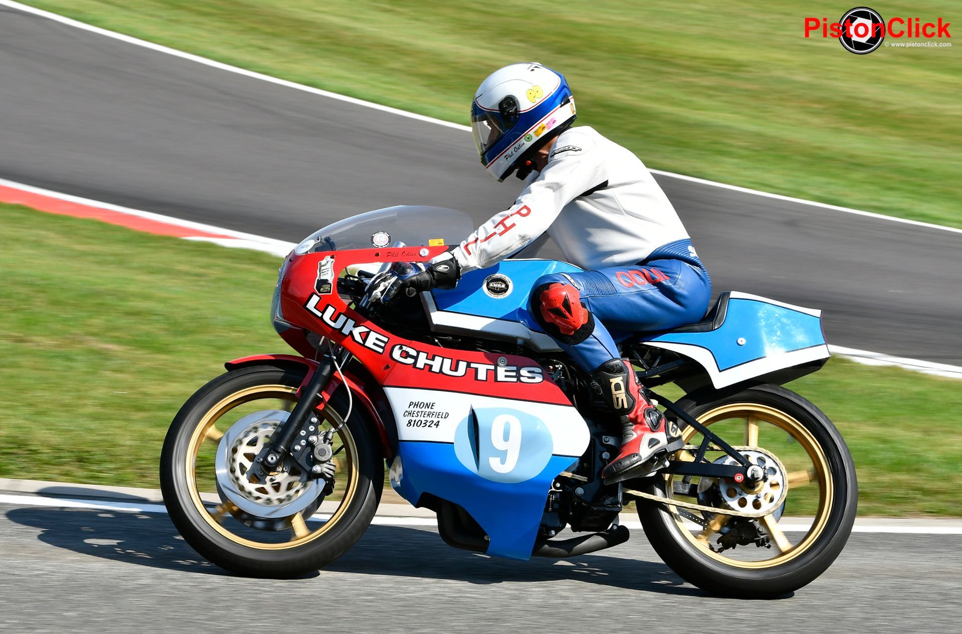 Cadwell Moto photographing the Classic Bike Track Days