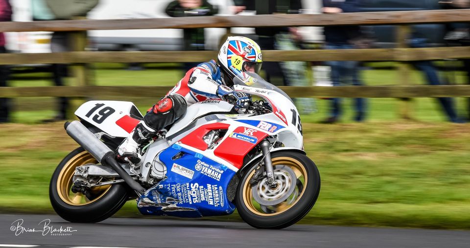 David Bell  Oliver's Mount Gold Cup