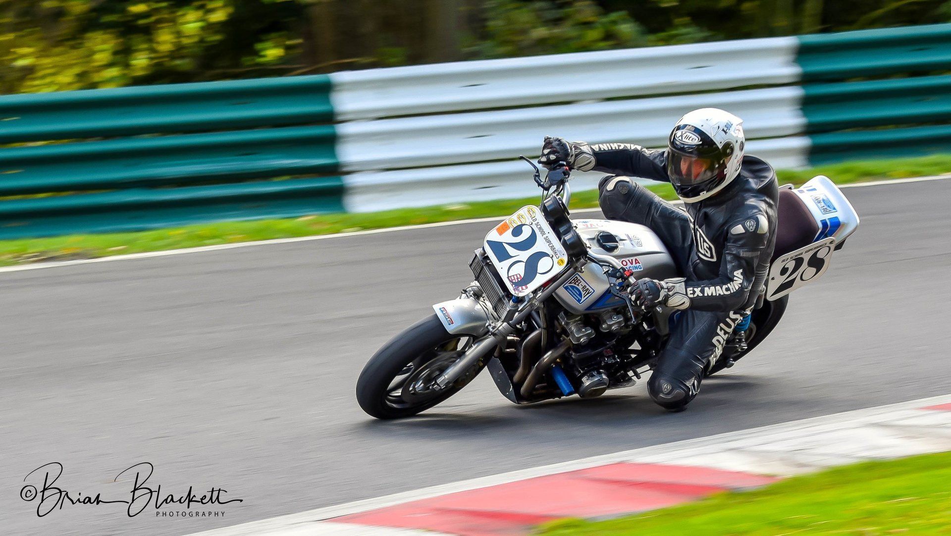 Cadwell Park Hall bends