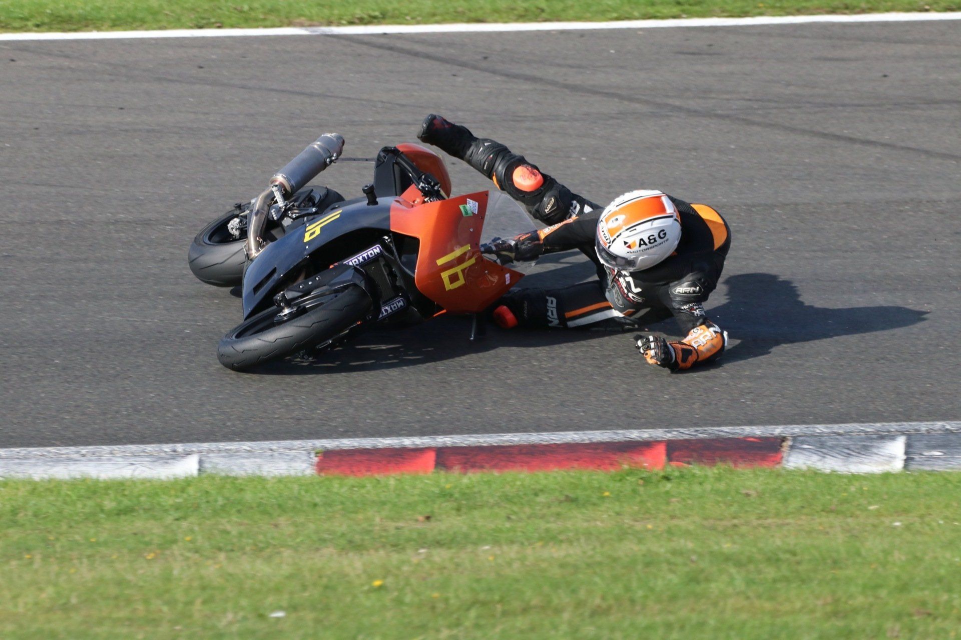 British Historic Racing at Cadwell Park