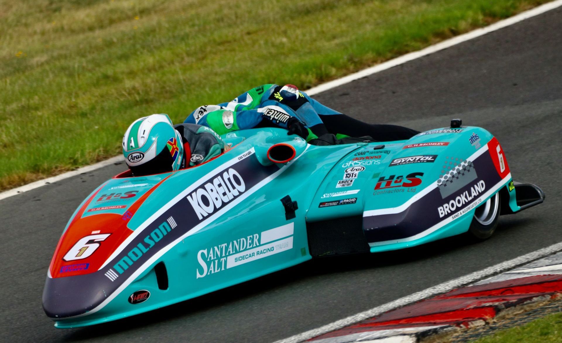 Sidecar racing