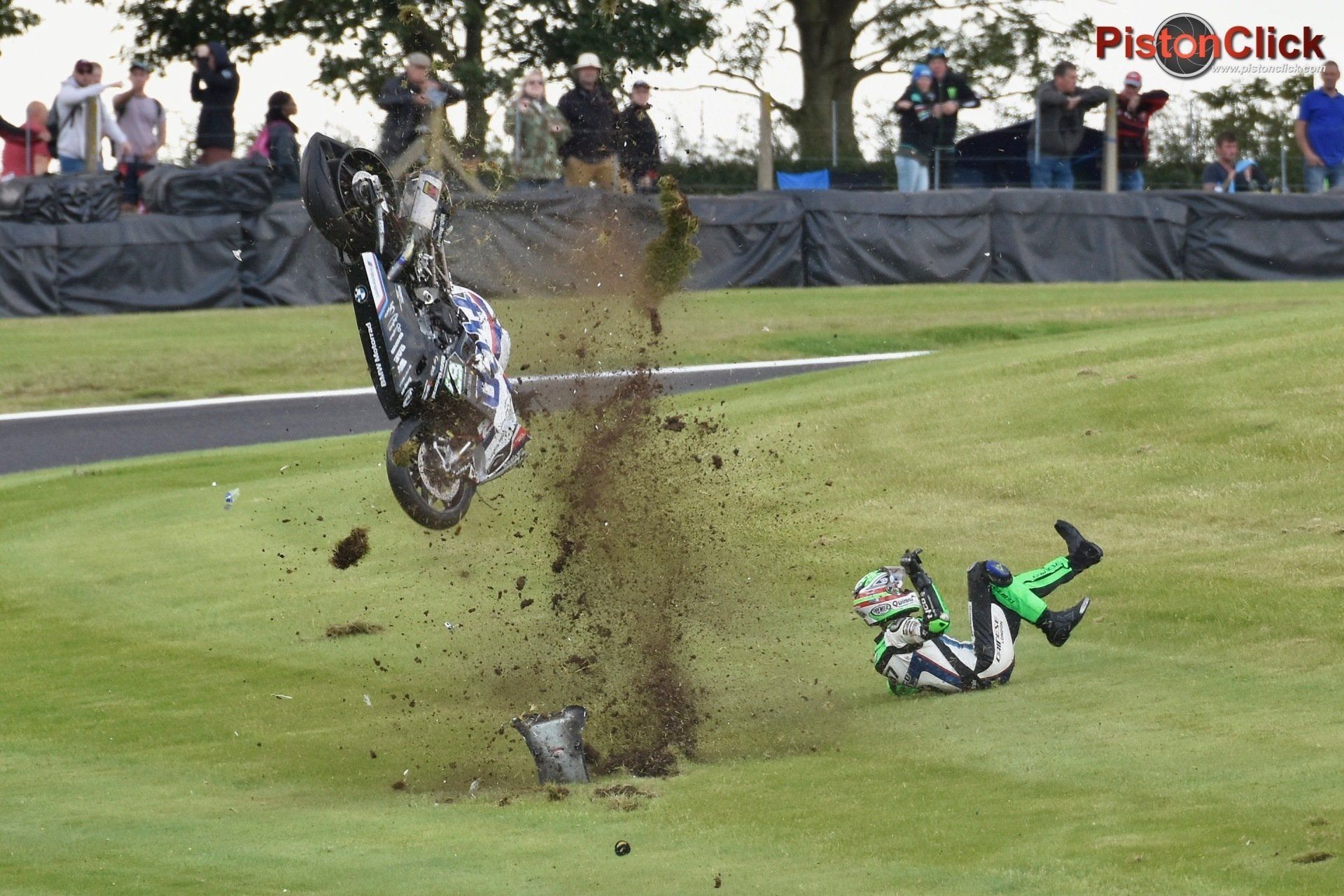 BSB Cadwell Park Andy Reid crash