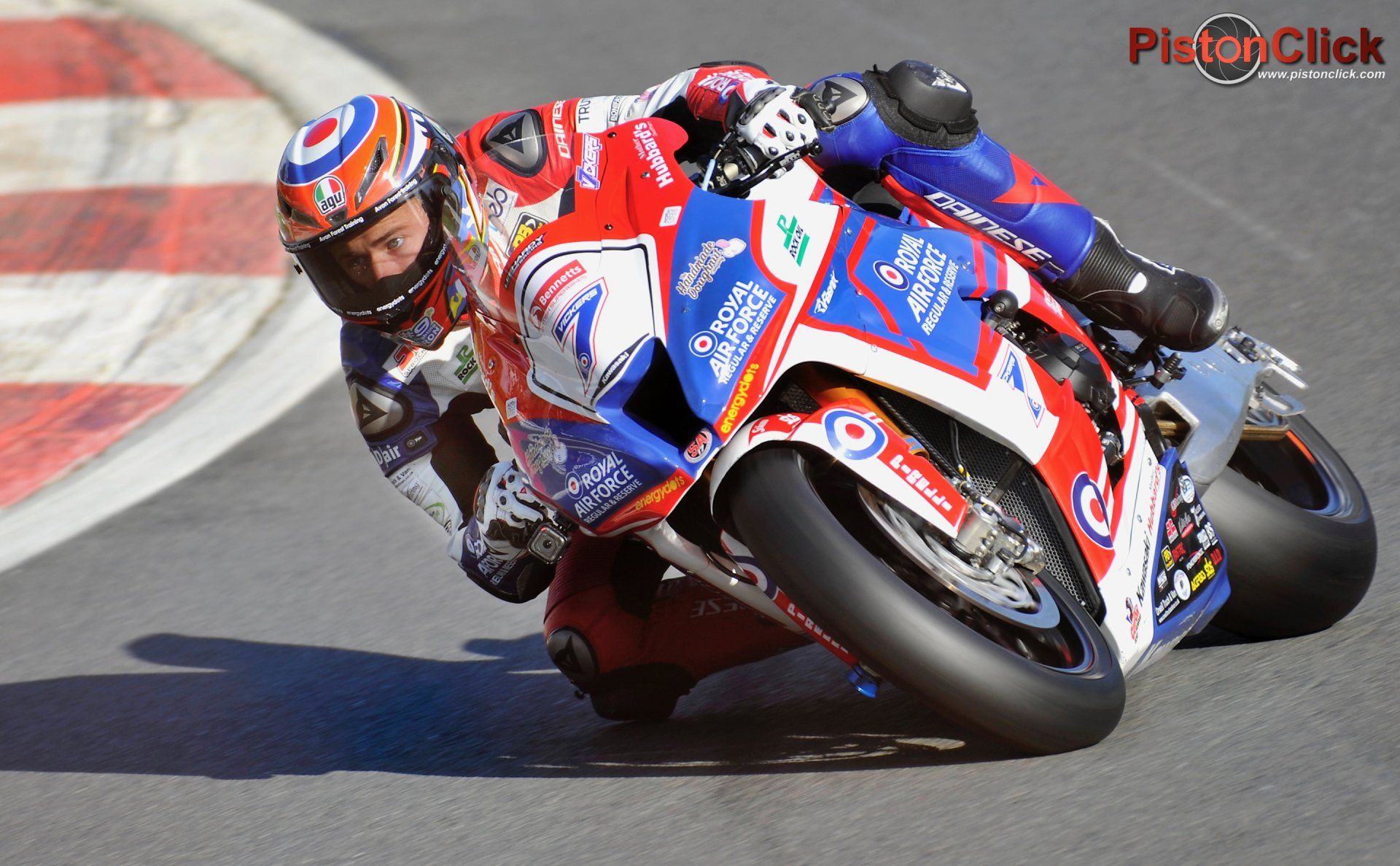 BSB Brands Hatch Ryan Vickers