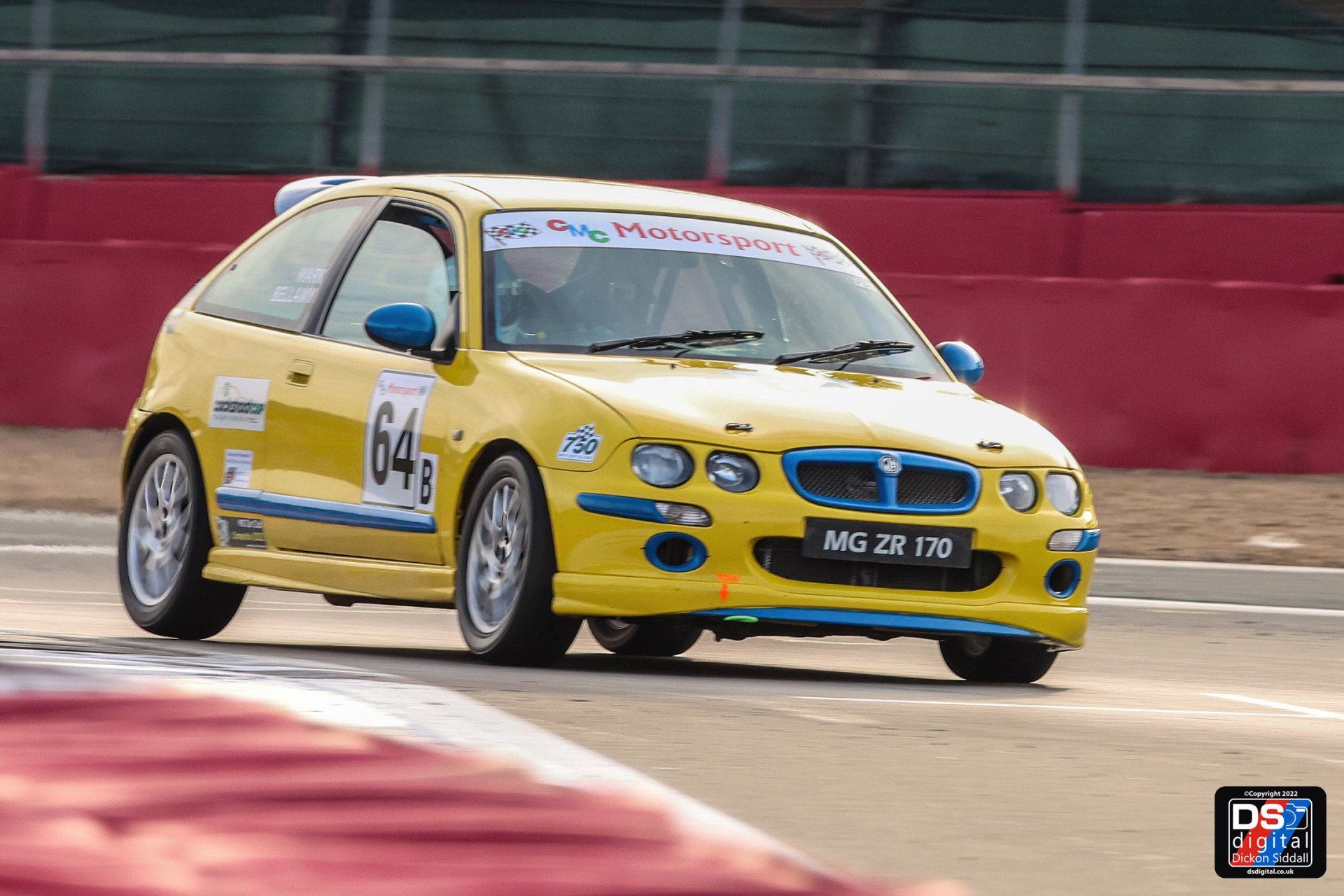 Taking pictures through Safety Fencing