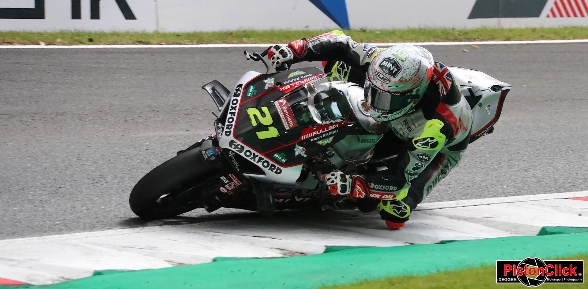 Christian Iddon BSB racer