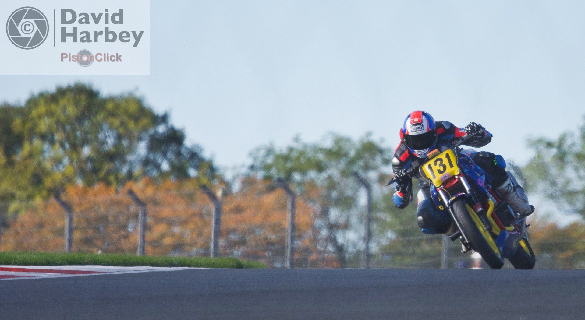 Nikon D3400 and Sigma 100-400mm zoom lens