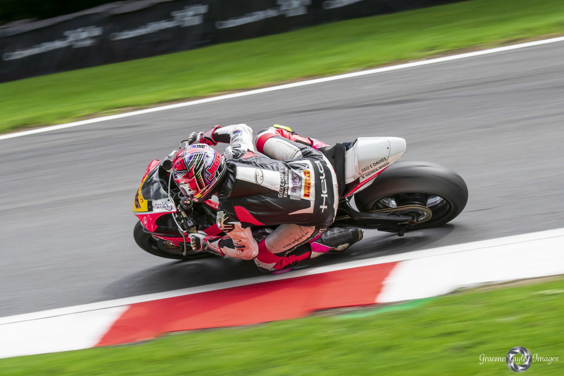 British Super Bikes from Cadwell Park