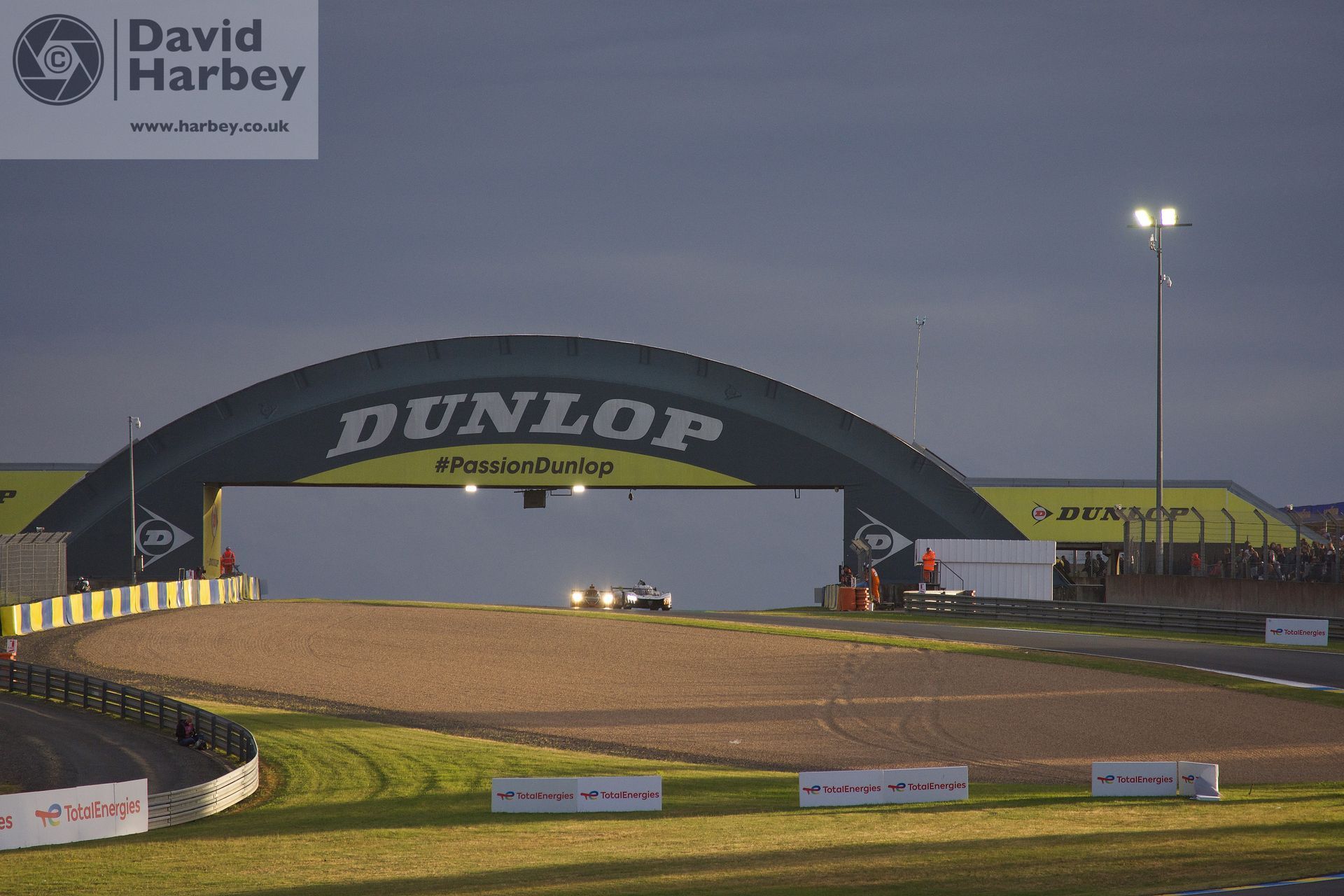 Photographing the 2024 Le Mans 24 Hours with a kit camera and lens