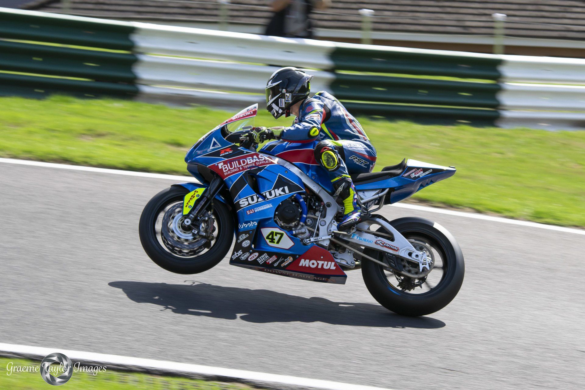 British Super Bikes from Cadwell Park