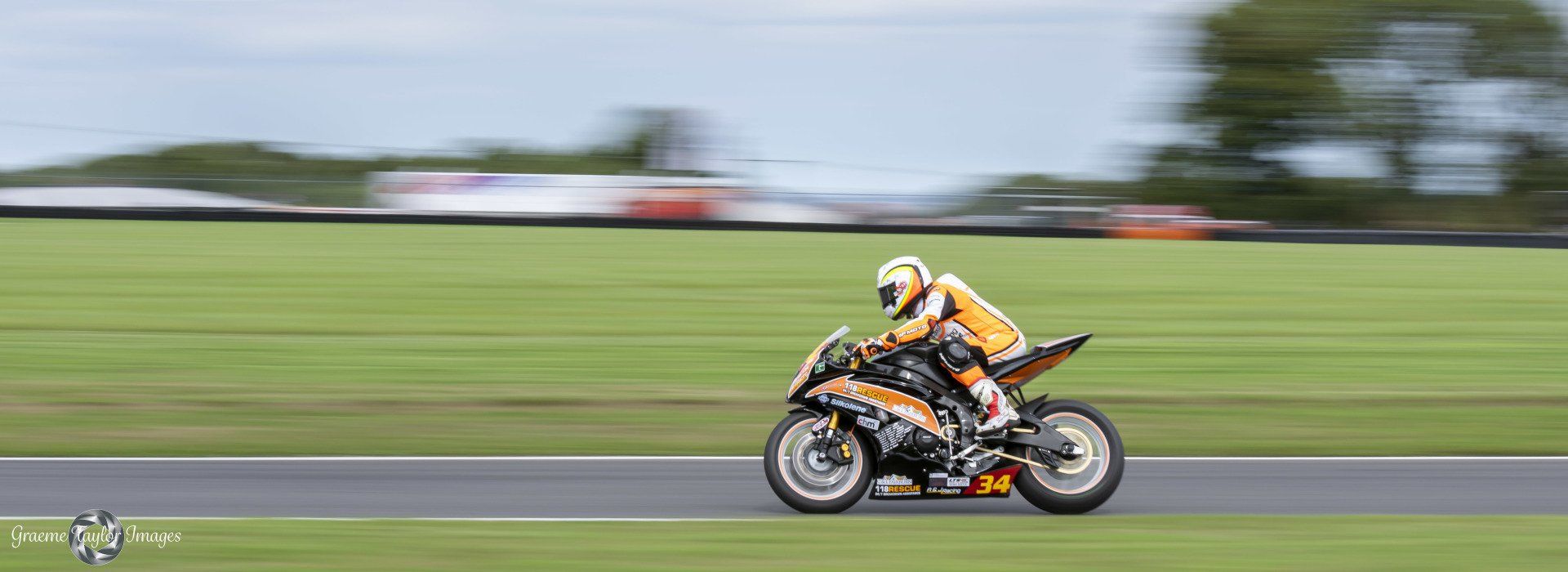 British Super Bikes from Cadwell Park