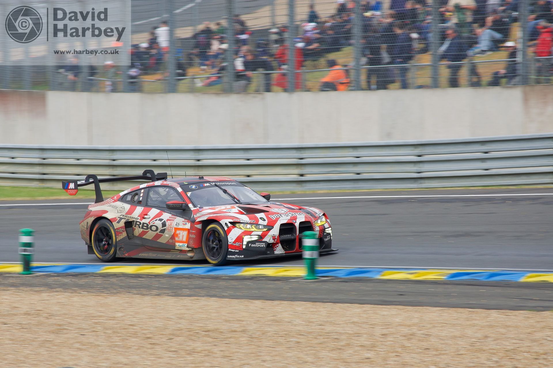 Photographing the 2024 Le Mans 24 Hours with a kit camera and lens