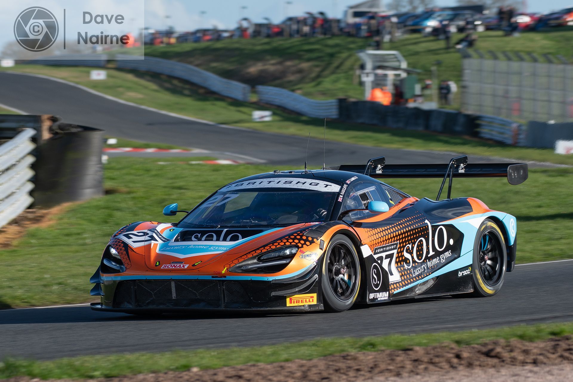 Photographing from Kinckerbrook at the British GT at Oulton
