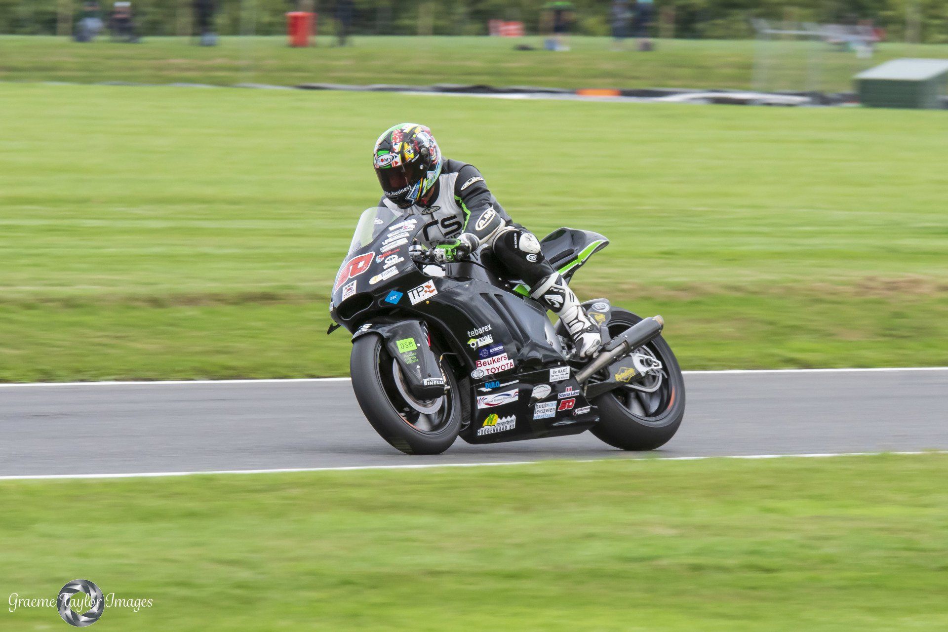 British Super Bikes from Cadwell Park