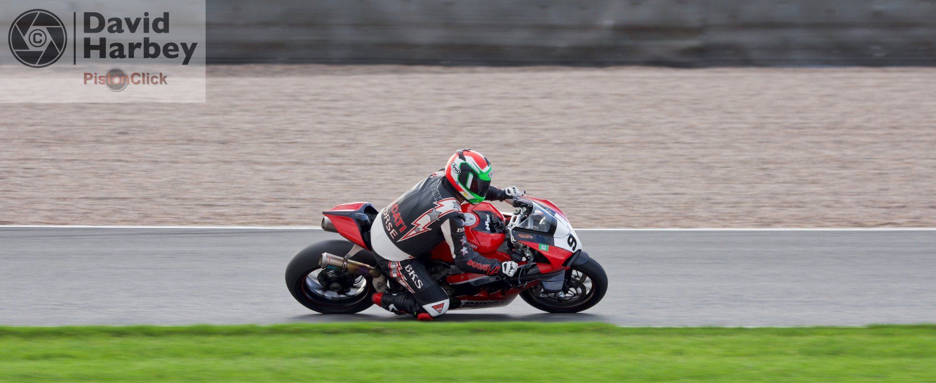 Sigma 100-400mm zoom lens