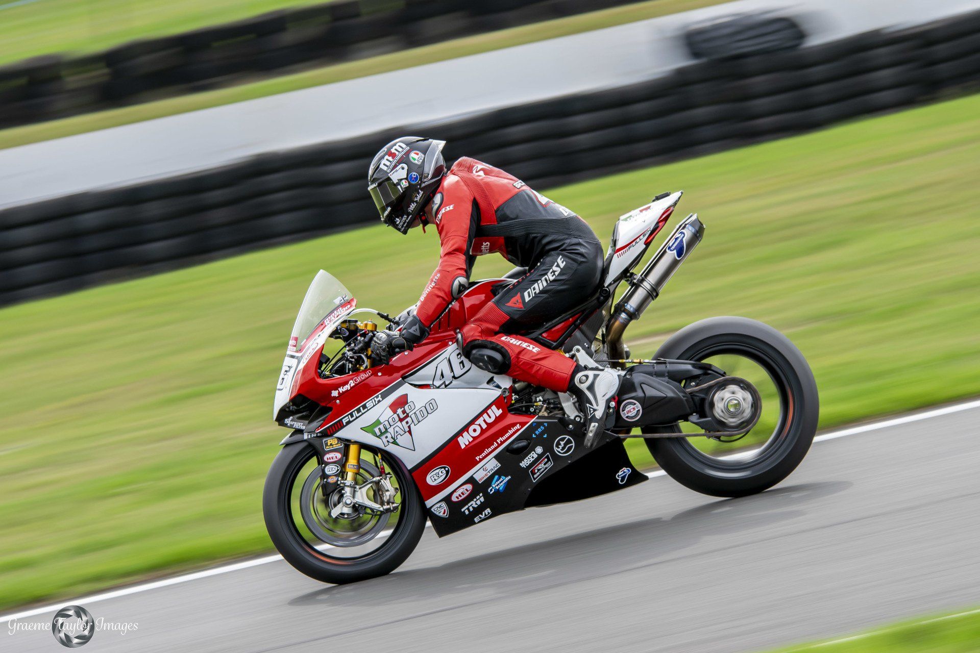 British Super Bikes from Cadwell Park