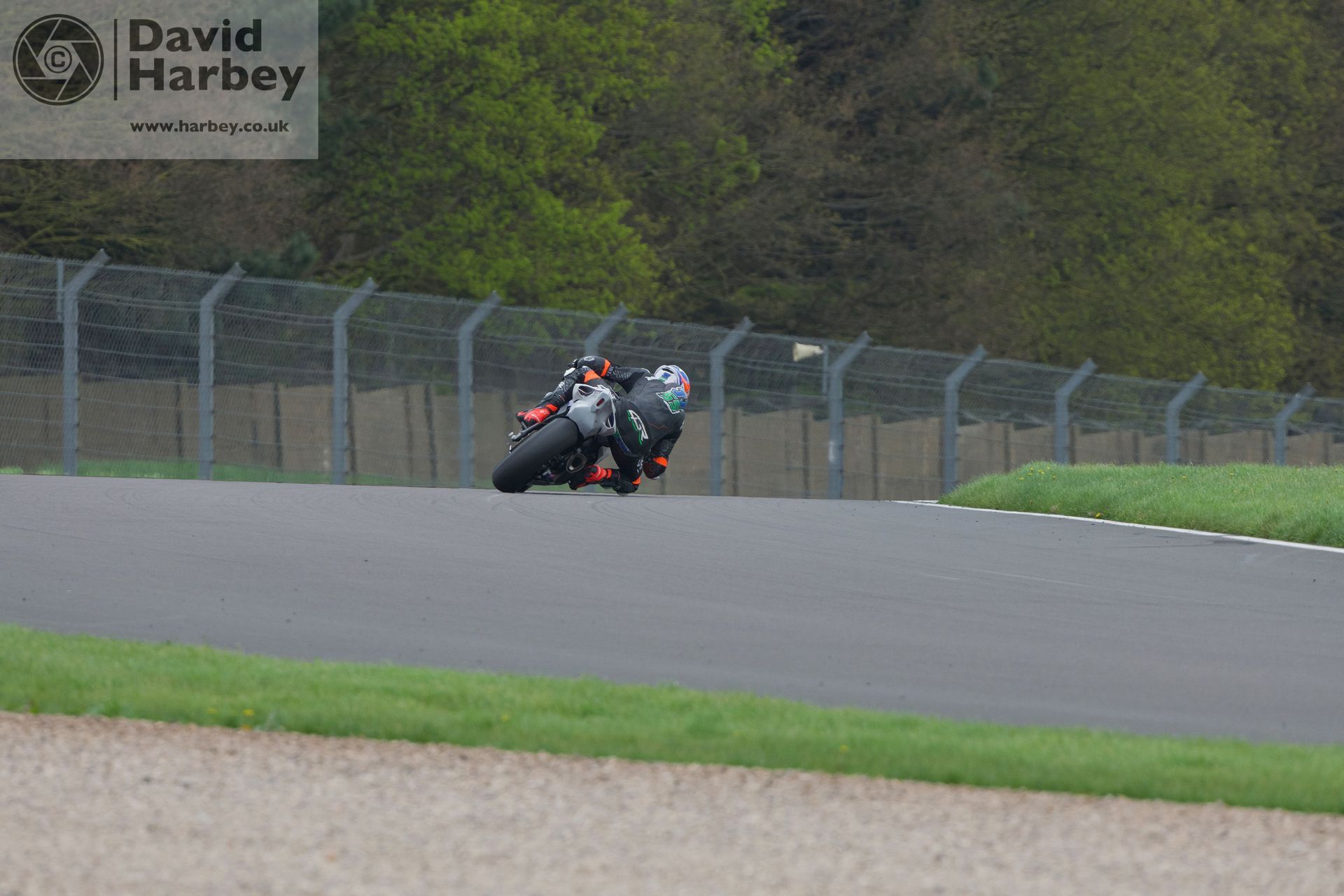 Photographing the No Limits Endurance at Donington Park