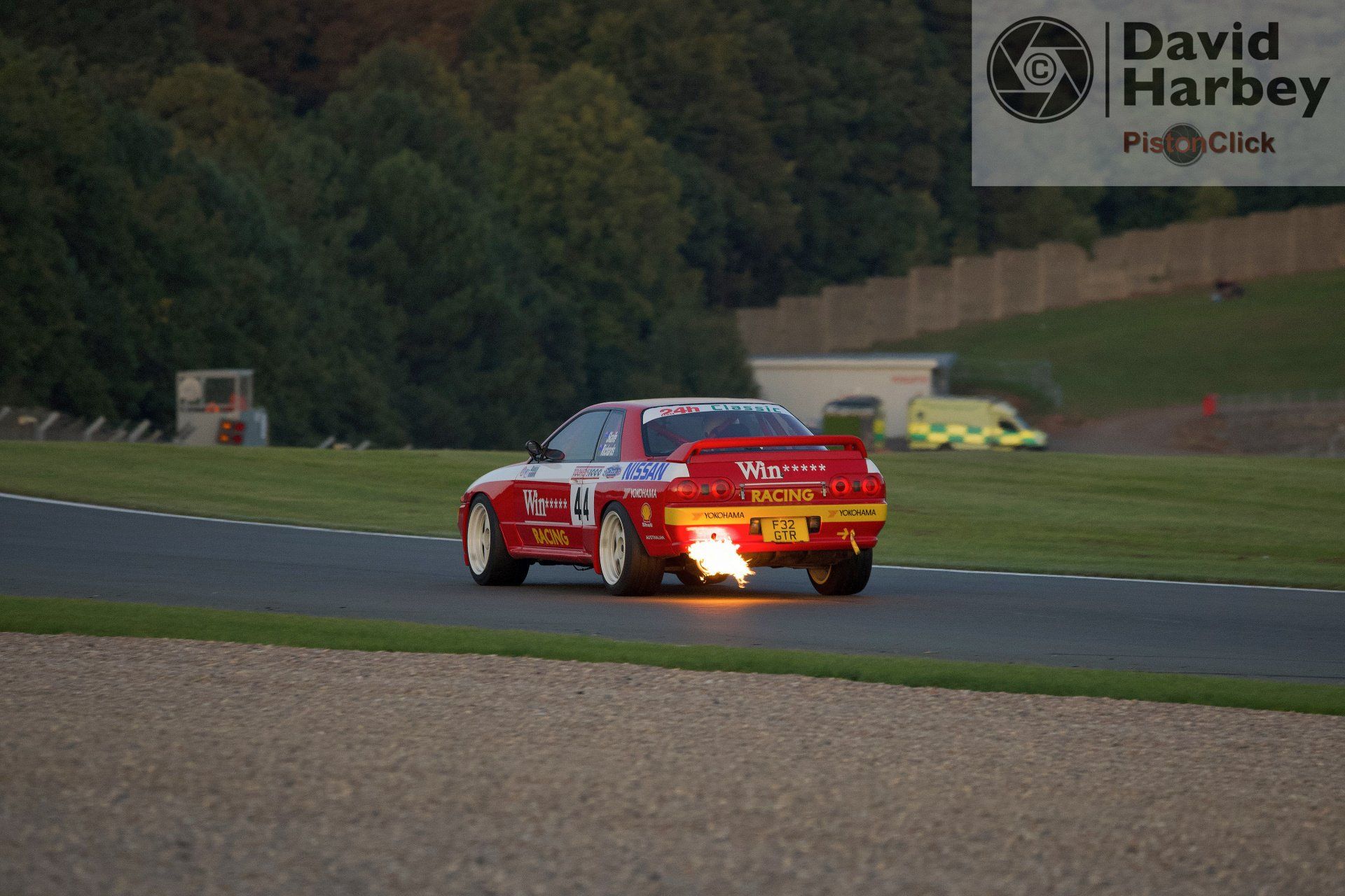 R32 GT-R flames