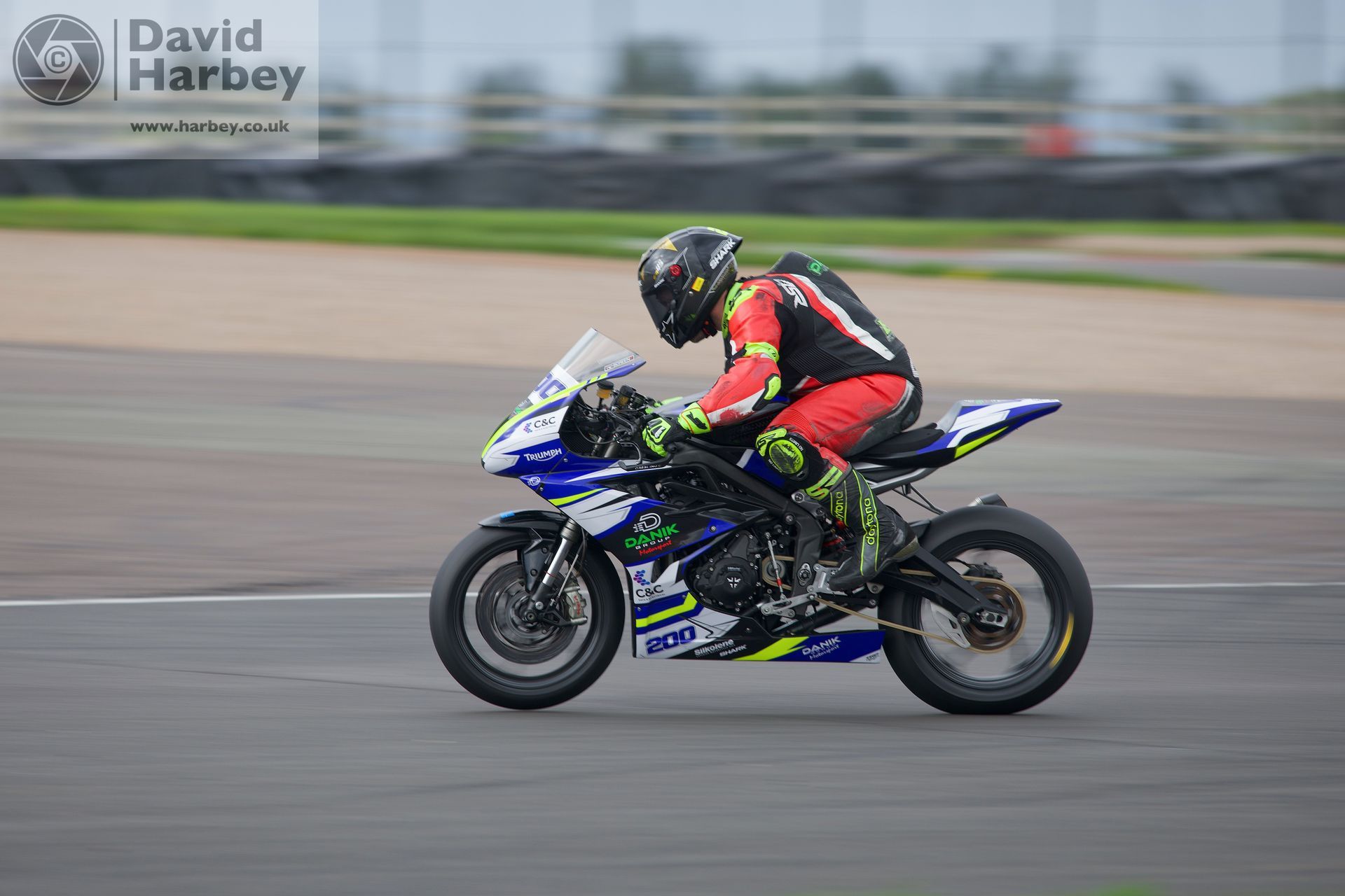 Photographing the No Limits Endurance at Donington Park