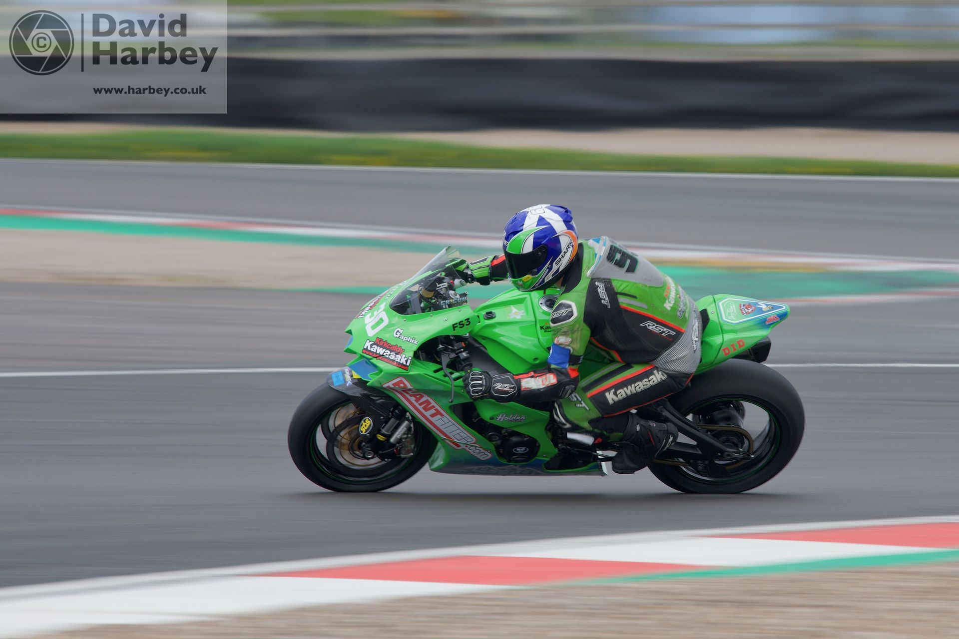 Photographing the No Limits Endurance at Donington Park