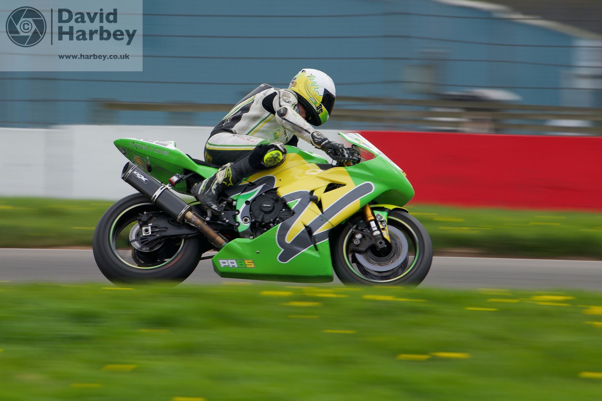 Photographing the No Limits Endurance at Donington Park
