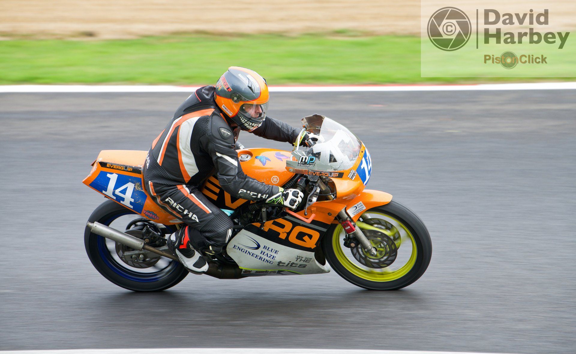 Classic motorcycle racing