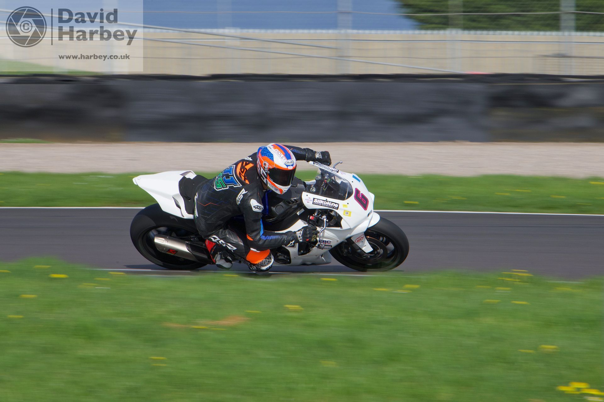 Photographing the No Limits motorcycle Endurance at Donington Park