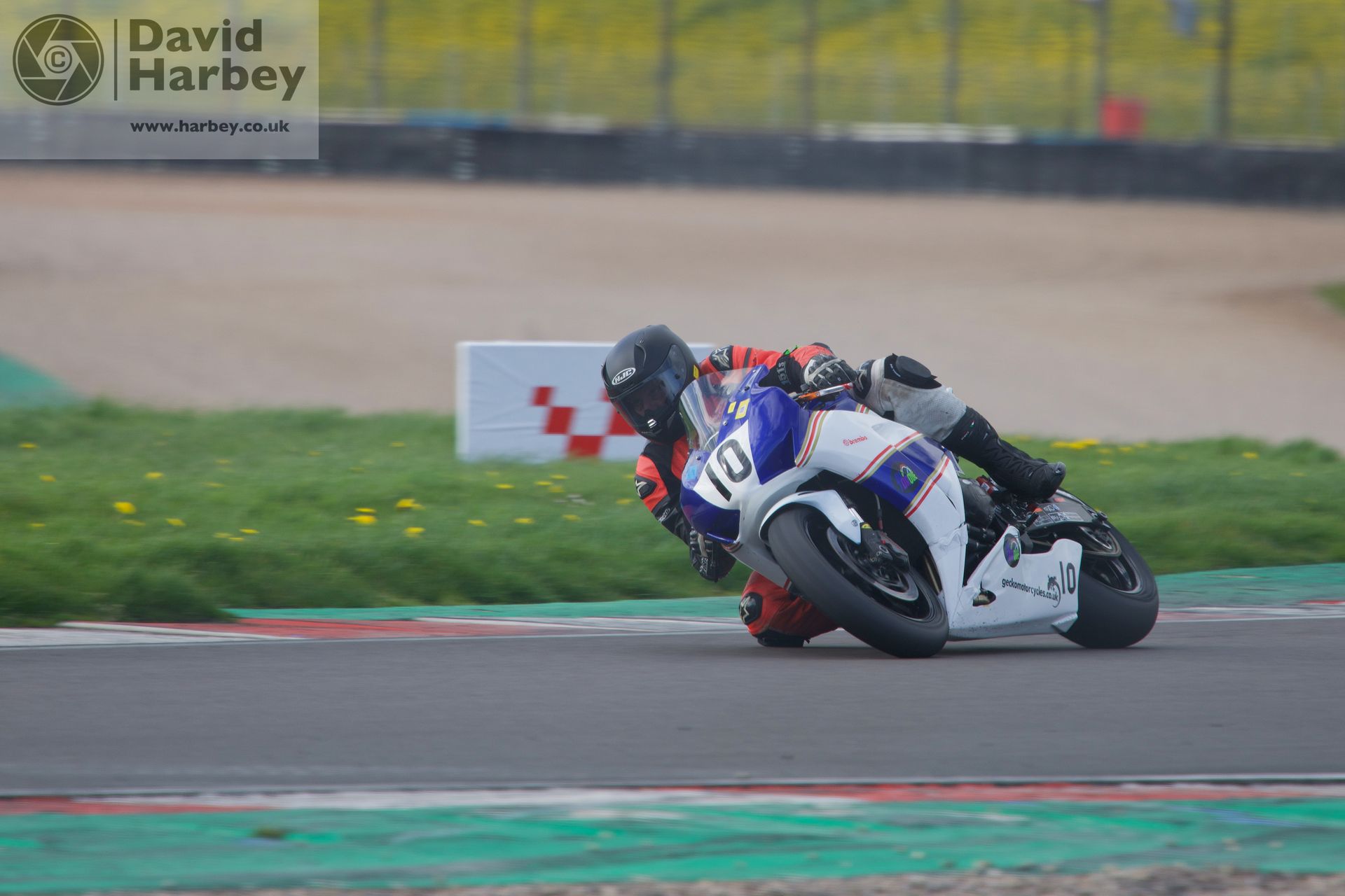 Photographing the No Limits motorcycle Endurance at Donington Park